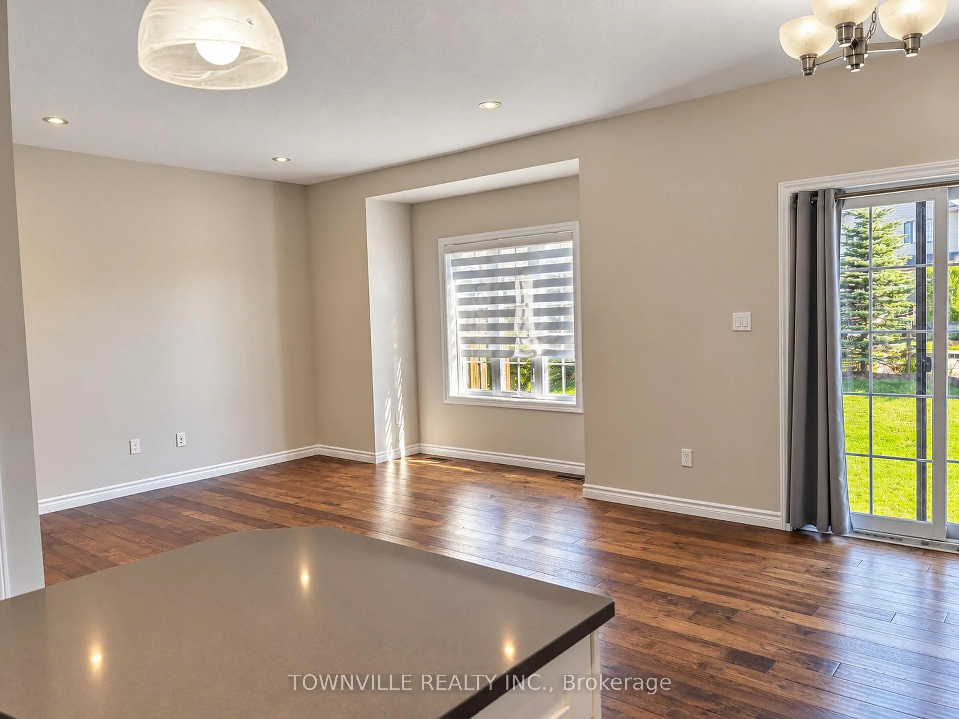 Photo 8 of Unit 32, 2910 Tokala Trail, London, North C — HOMEH