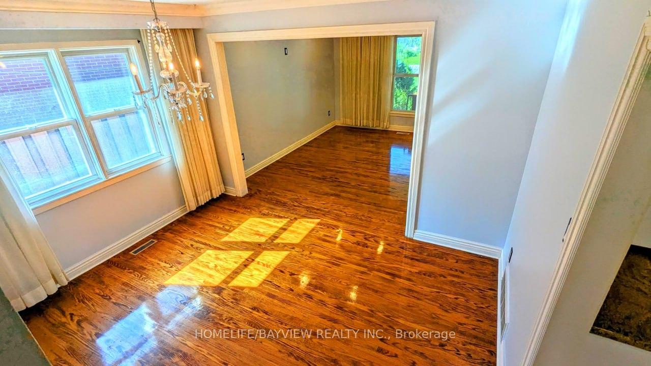 Photo 9 of 52 Wild Cherry Lane, Markham, Royal Orchard — HOMEH