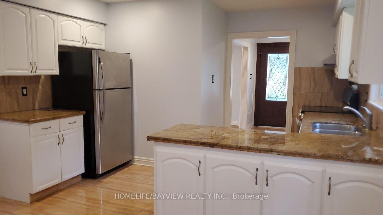 Photo 12 of 52 Wild Cherry Lane, Markham, Royal Orchard — HOMEH