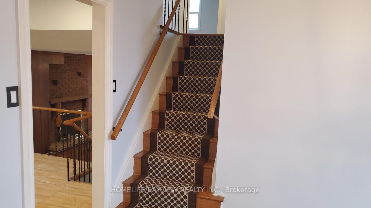 Photo 27 of 52 Wild Cherry Lane, Markham, Royal Orchard — HOMEH