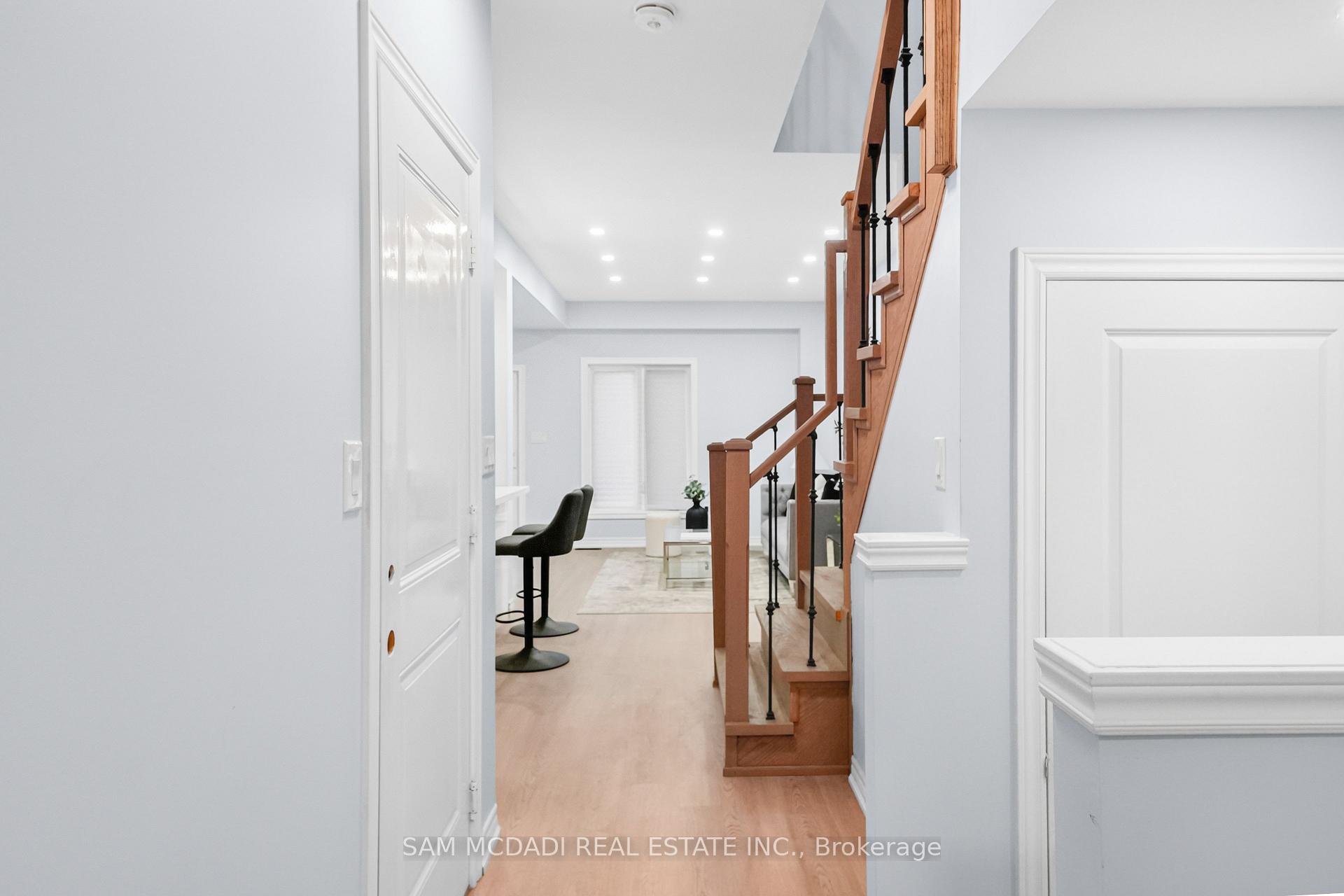 Photo 5 of 26 Dayman Drive, Hamilton, Meadowlands — HOMEH