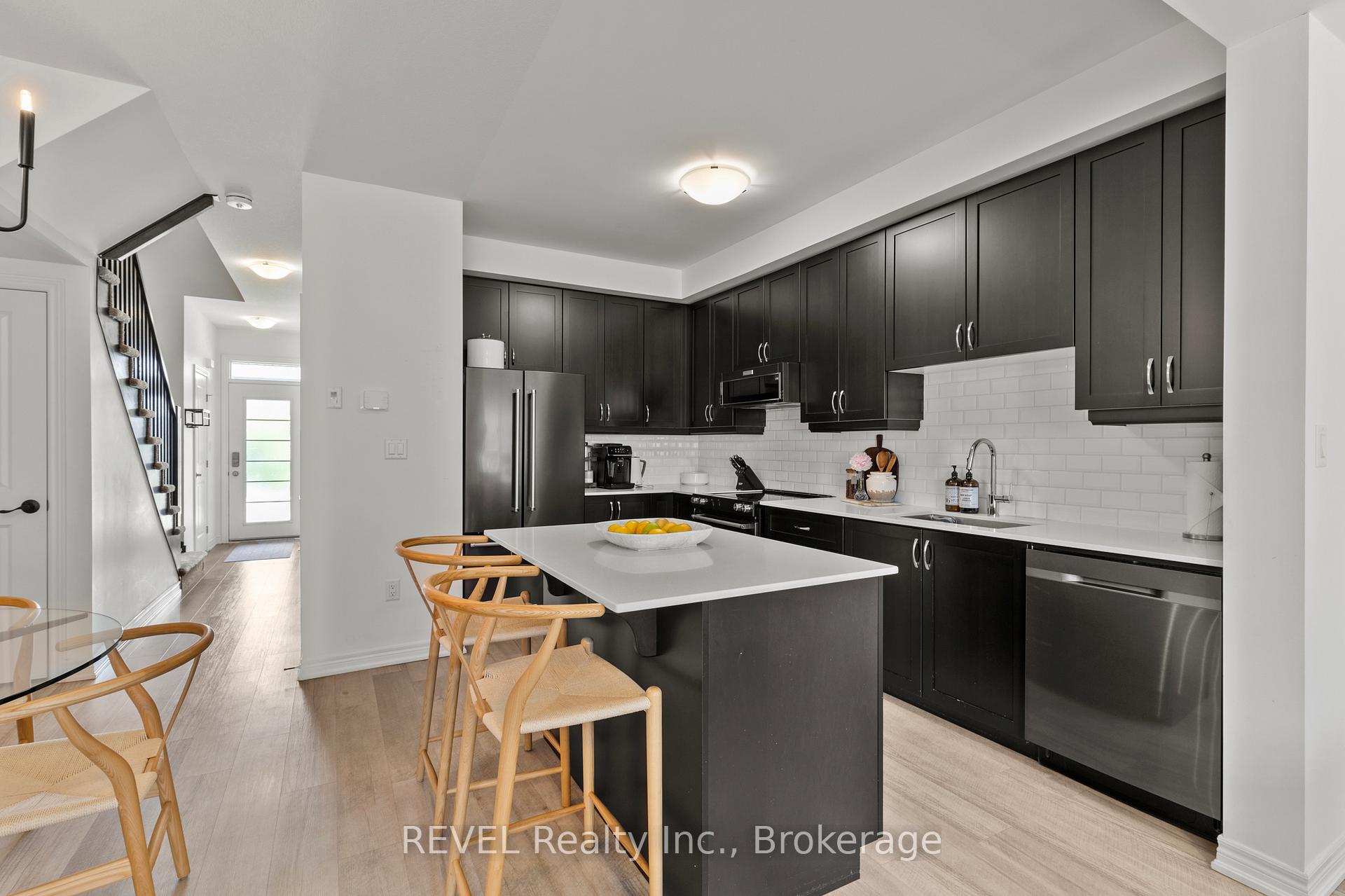 Photo 6 of 3954 Crown Street, Lincoln, Beamsville — HOMEH
