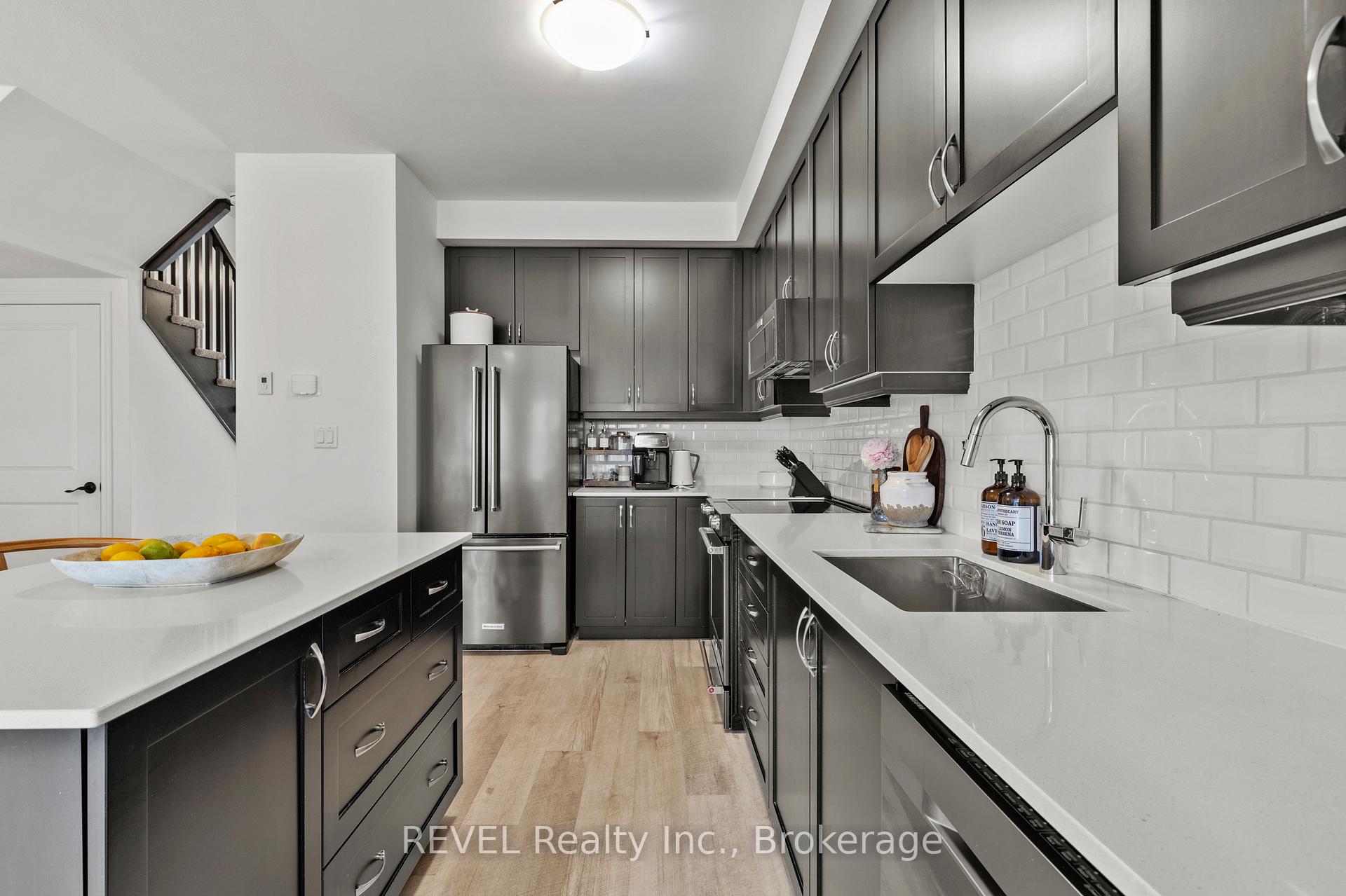 Photo 8 of 3954 Crown Street, Lincoln, Beamsville — HOMEH