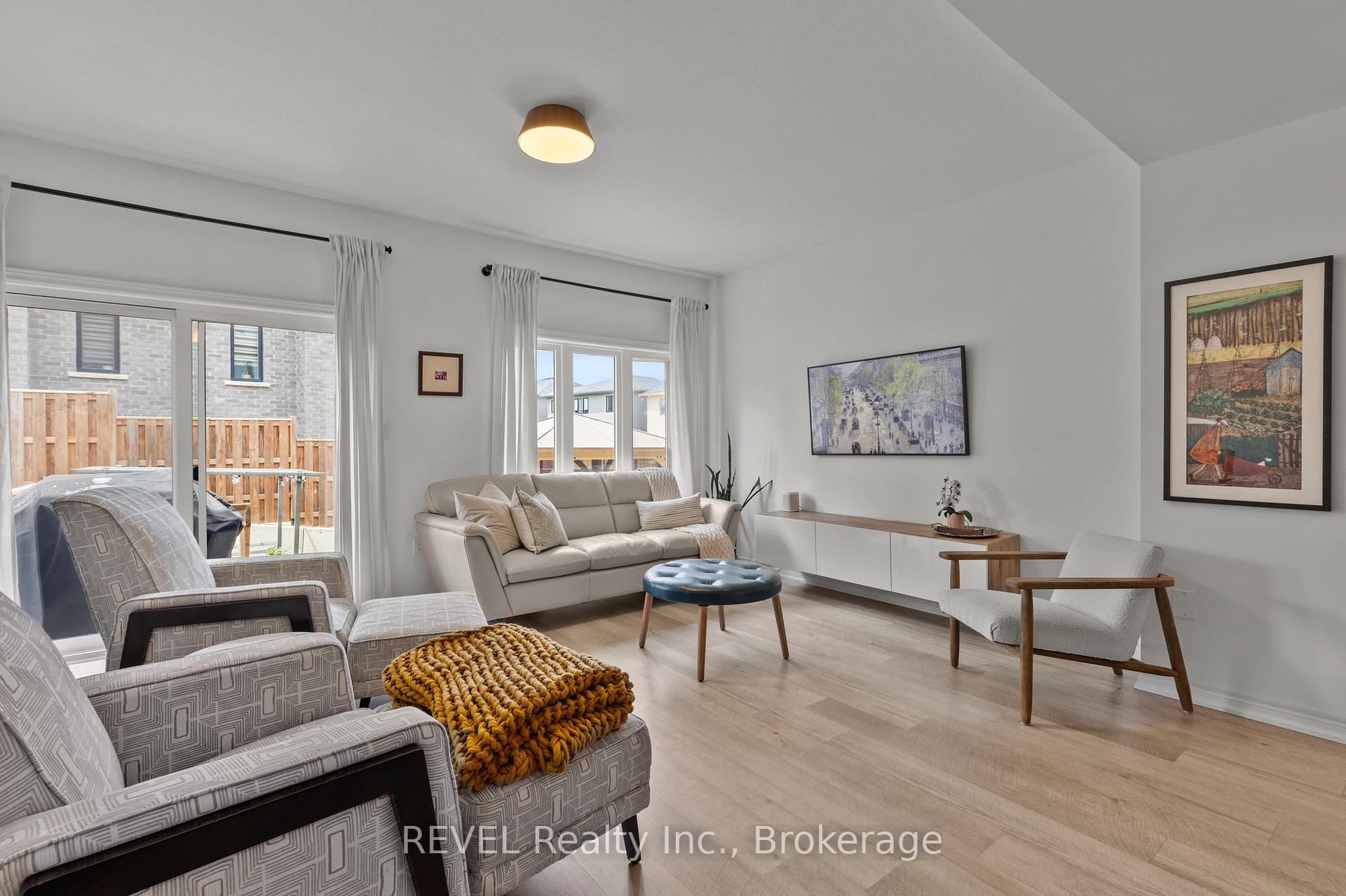 Photo 11 of 3954 Crown Street, Lincoln, Beamsville — HOMEH