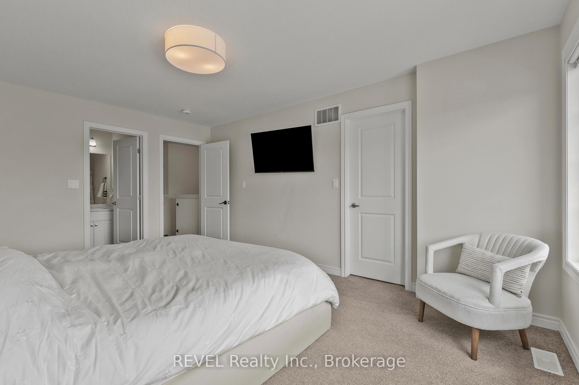 Photo 16 of 3954 Crown Street, Lincoln, Beamsville — HOMEH