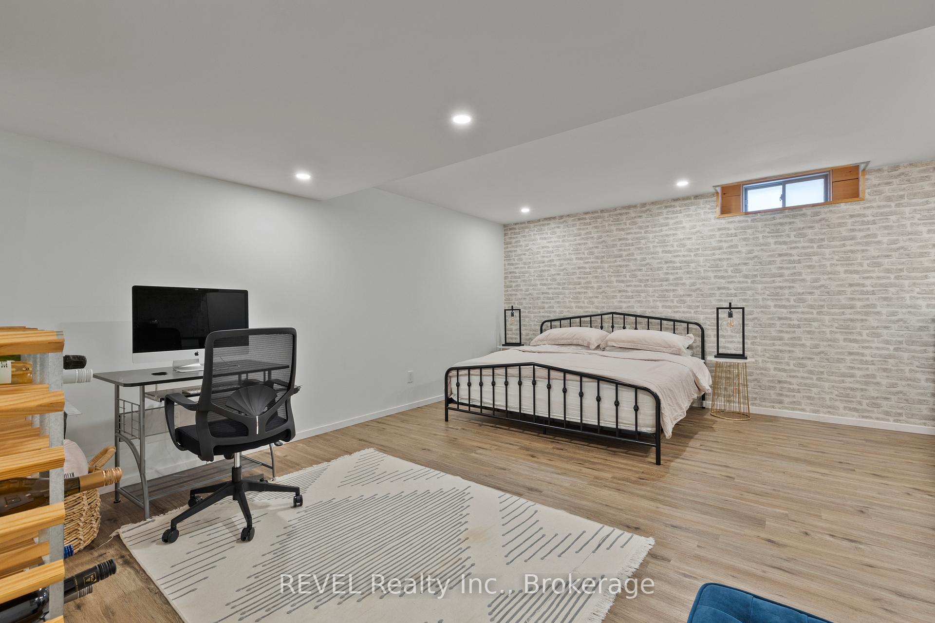 Photo 24 of 3954 Crown Street, Lincoln, Beamsville — HOMEH