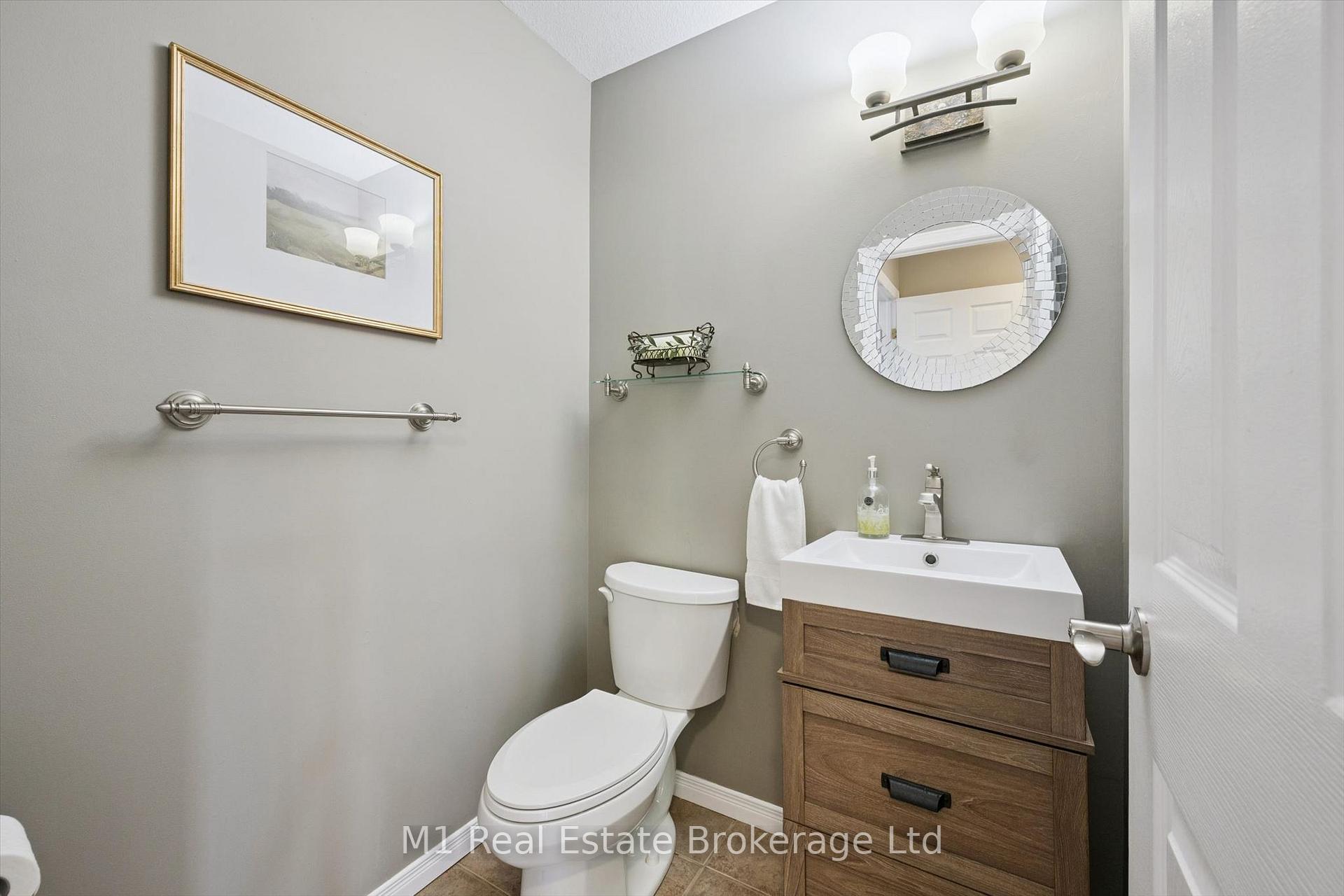 Photo 20 of 46 Paulstown Crescent, Guelph, Clairfields/Hanlon Business Park — HOMEH