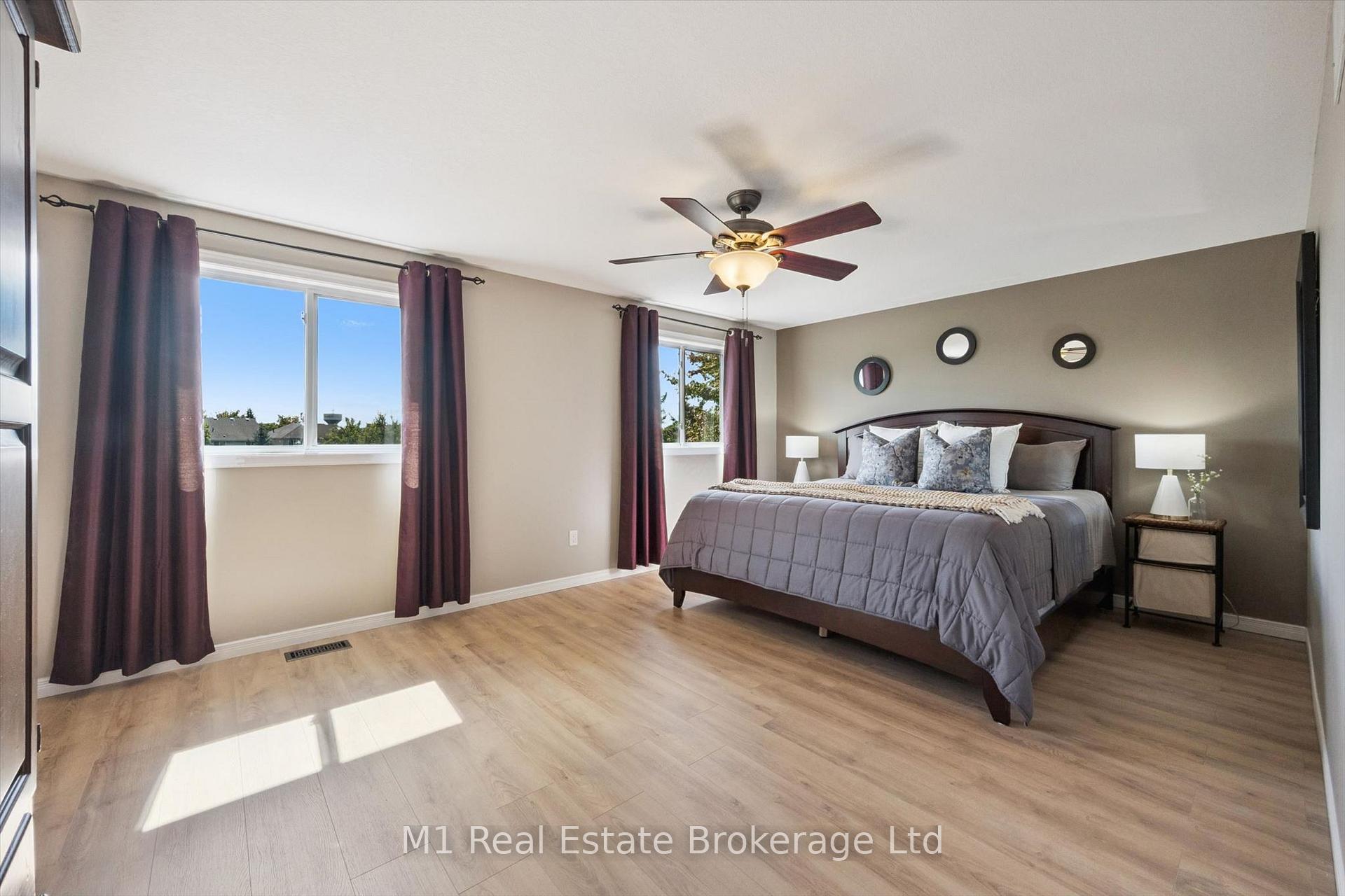 Photo 23 of 46 Paulstown Crescent, Guelph, Clairfields/Hanlon Business Park — HOMEH