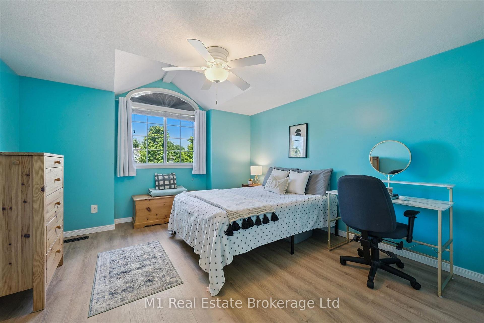 Photo 30 of 46 Paulstown Crescent, Guelph, Clairfields/Hanlon Business Park — HOMEH