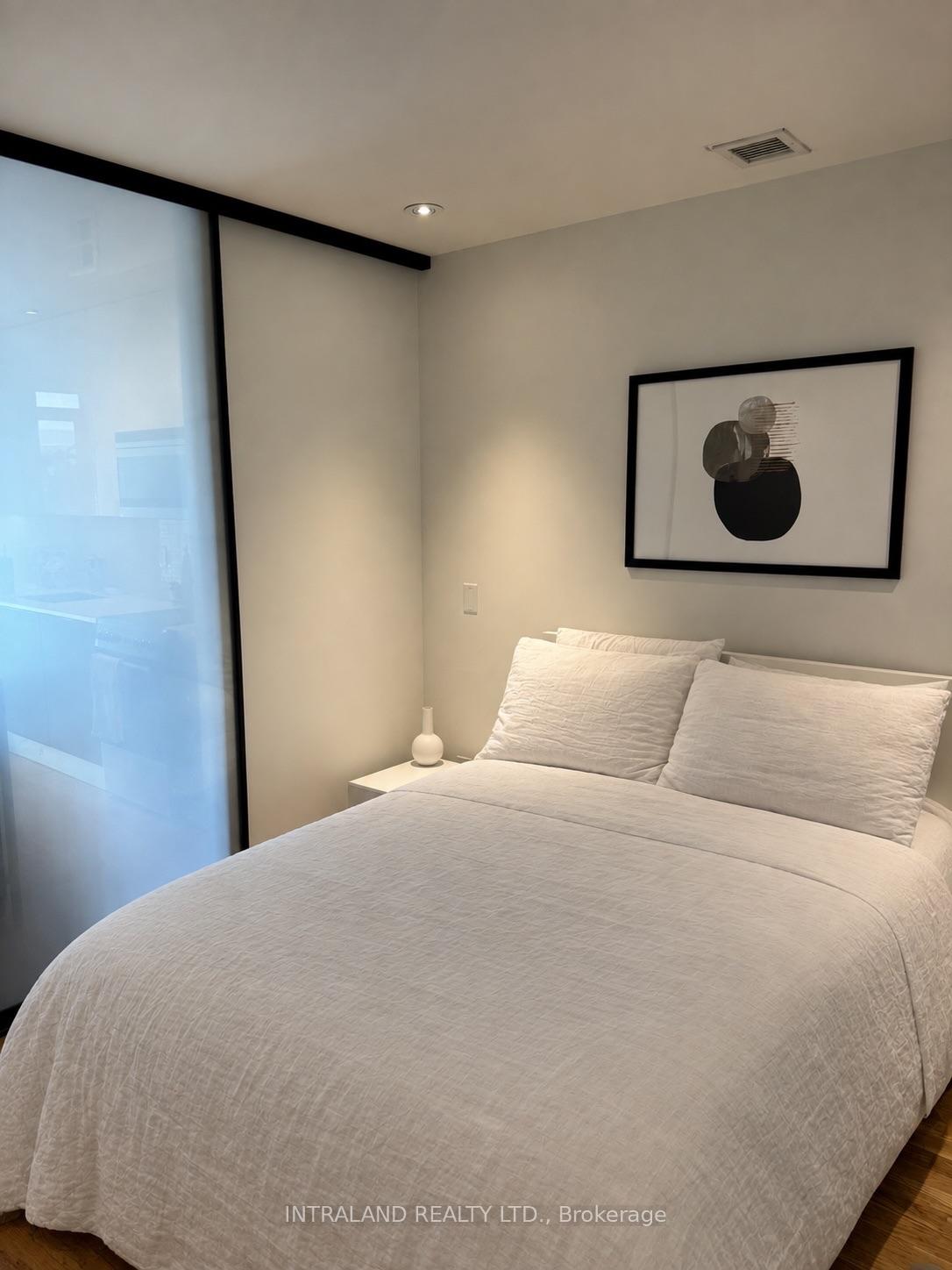 Photo 9 of Unit 614, 8 Dovercourt Road, Toronto, Little Portugal — HOMEH