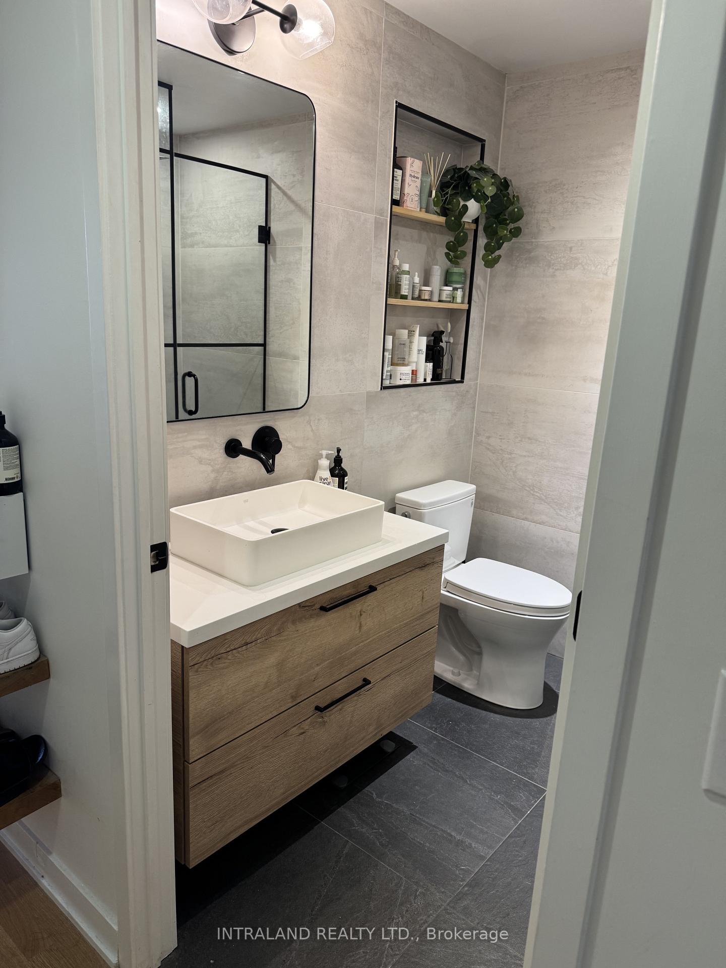 Photo 10 of Unit 614, 8 Dovercourt Road, Toronto, Little Portugal — HOMEH