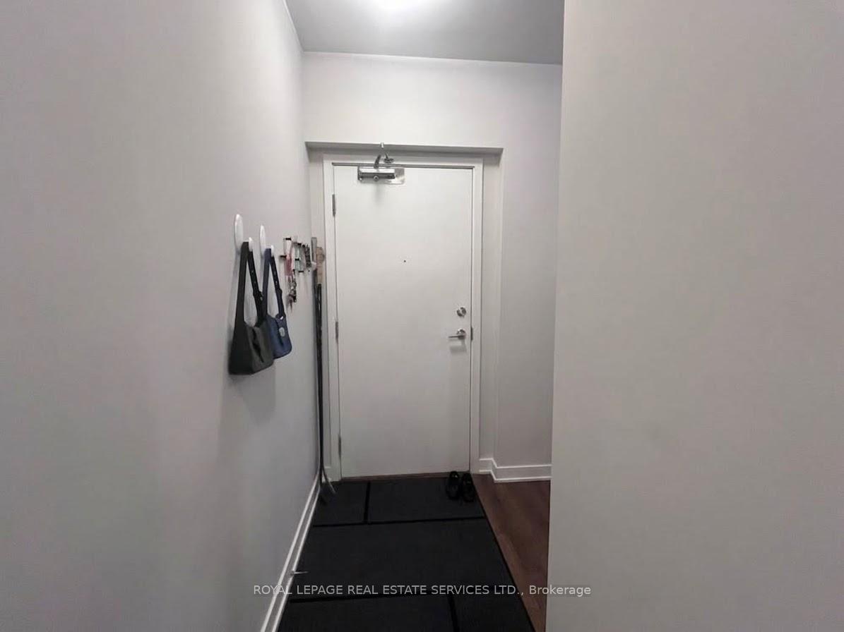 Photo 3 of Unit 906, 210 Simcoe Street, Toronto, Kensington-Chinatown — HOMEH