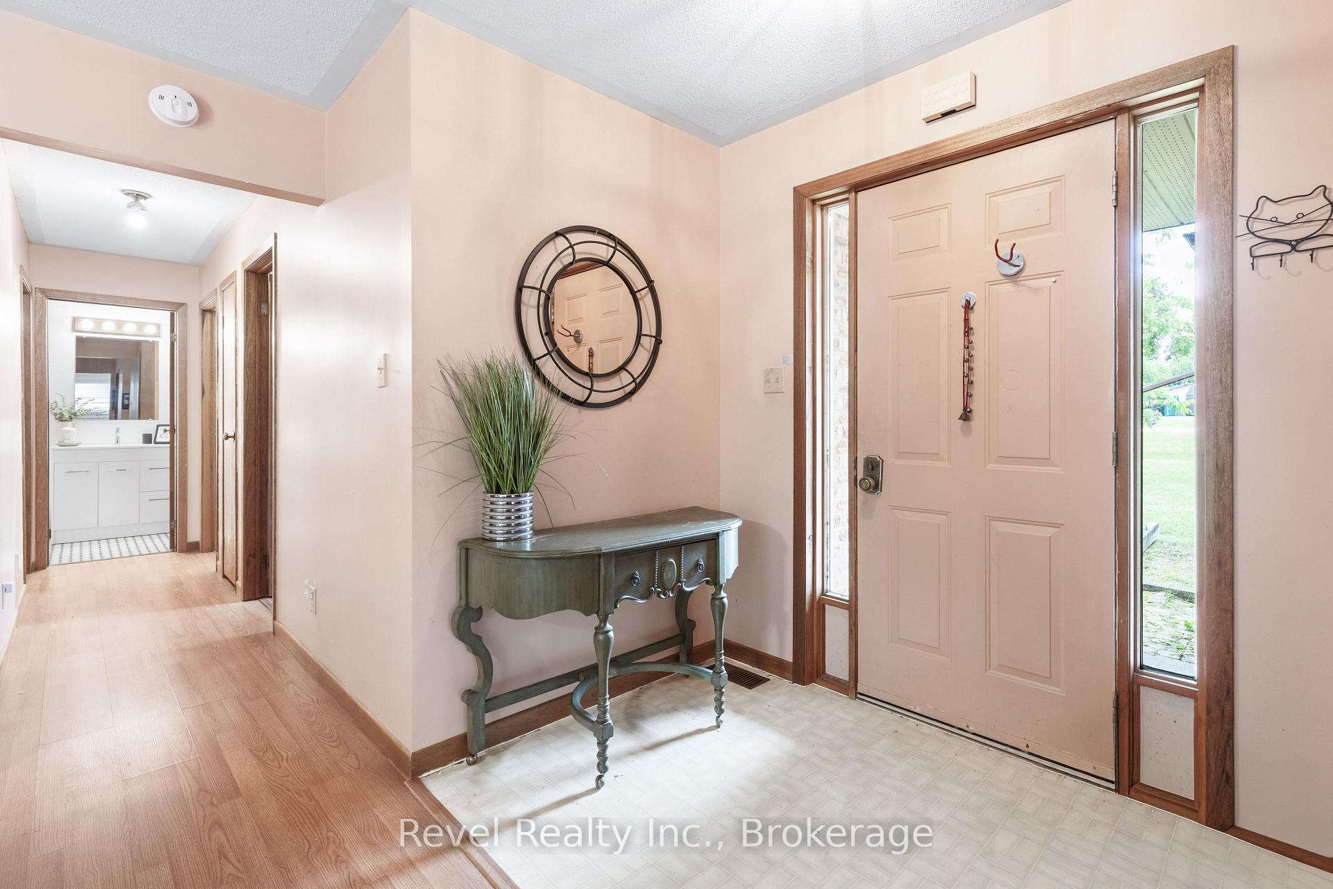 Photo 6 of 58 Verna Drive, Kawartha Lakes, Little Britain — HOMEH