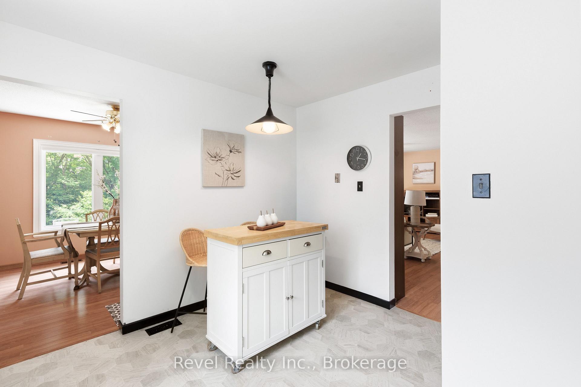 Photo 12 of 58 Verna Drive, Kawartha Lakes, Little Britain — HOMEH