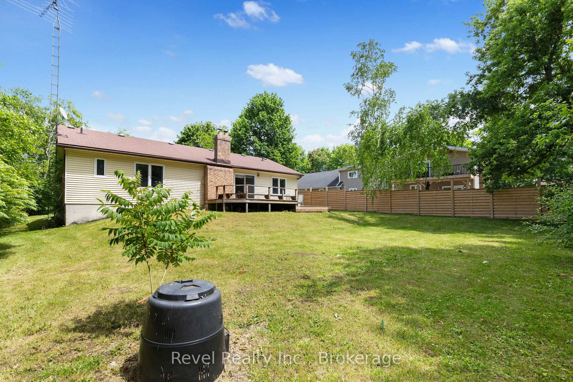Photo 30 of 58 Verna Drive, Kawartha Lakes, Little Britain — HOMEH