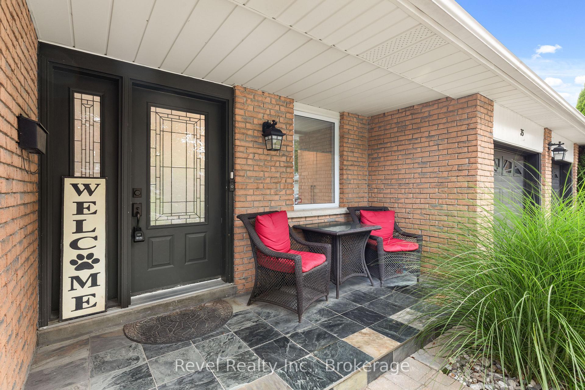 Photo 5 of 35 John Dexter Place, Markham, Sherwood-Amberglen — HOMEH