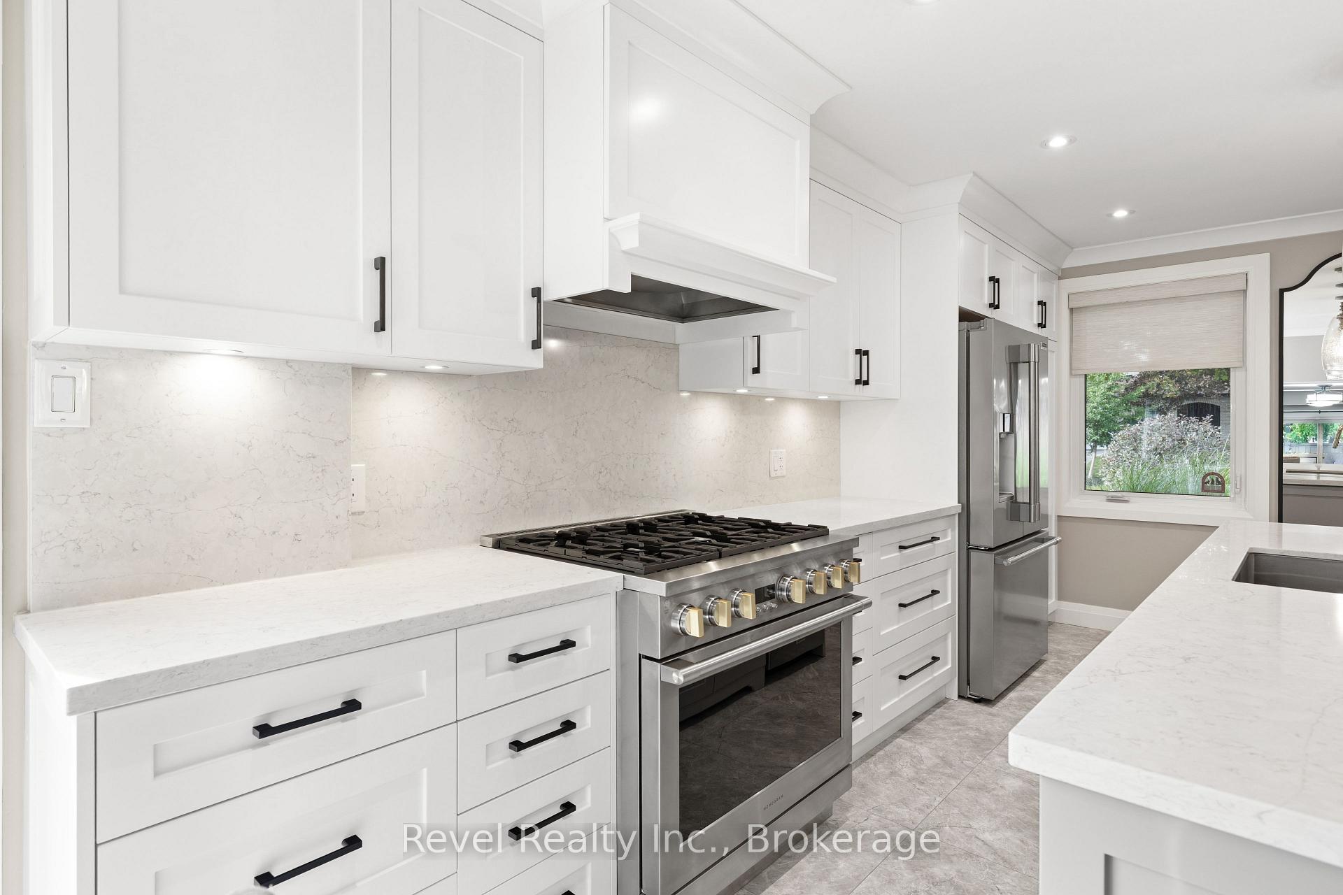 Photo 10 of 35 John Dexter Place, Markham, Sherwood-Amberglen — HOMEH