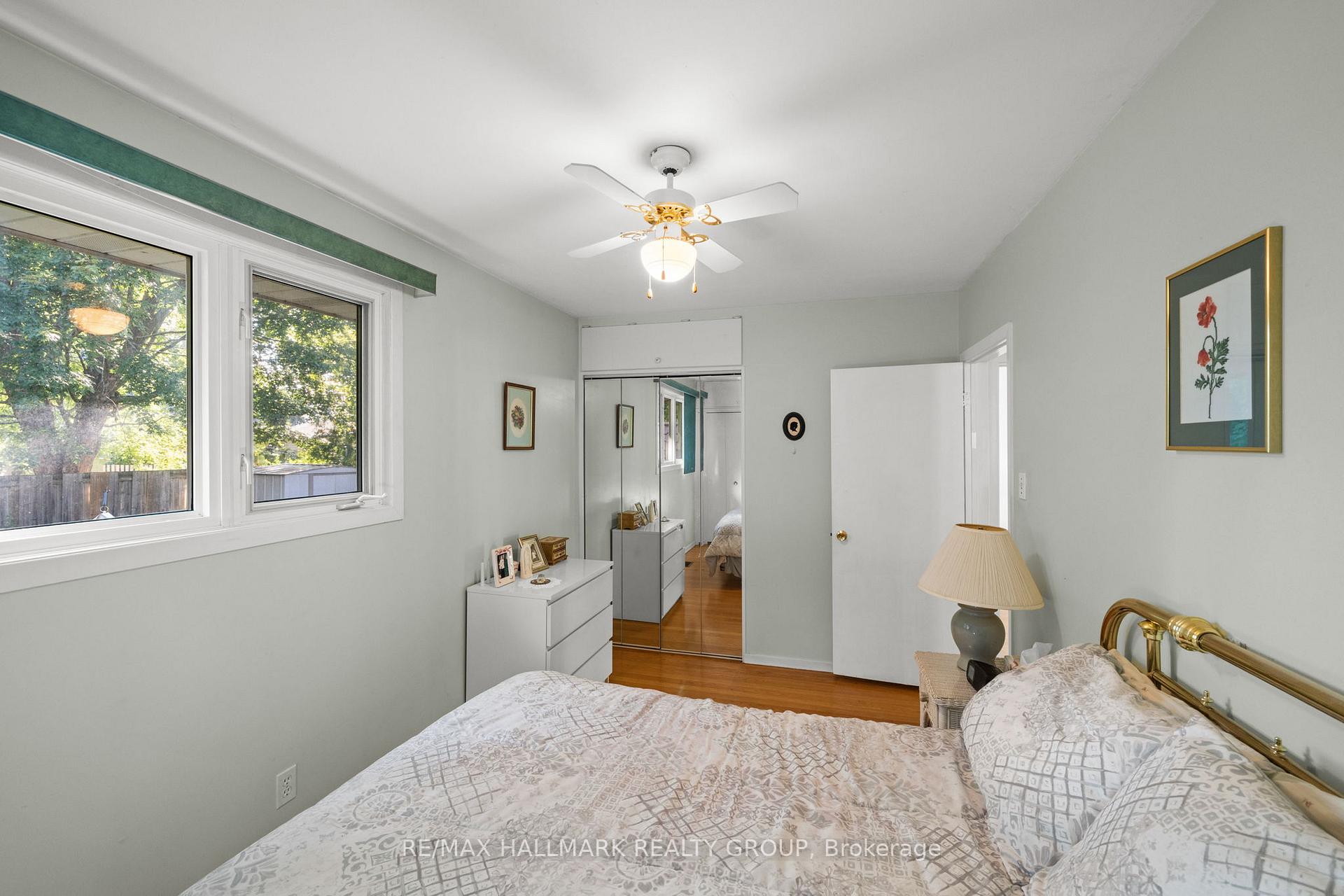 Photo 16 of 29 Wylie Avenue, Ottawa, Britannia — HOMEH