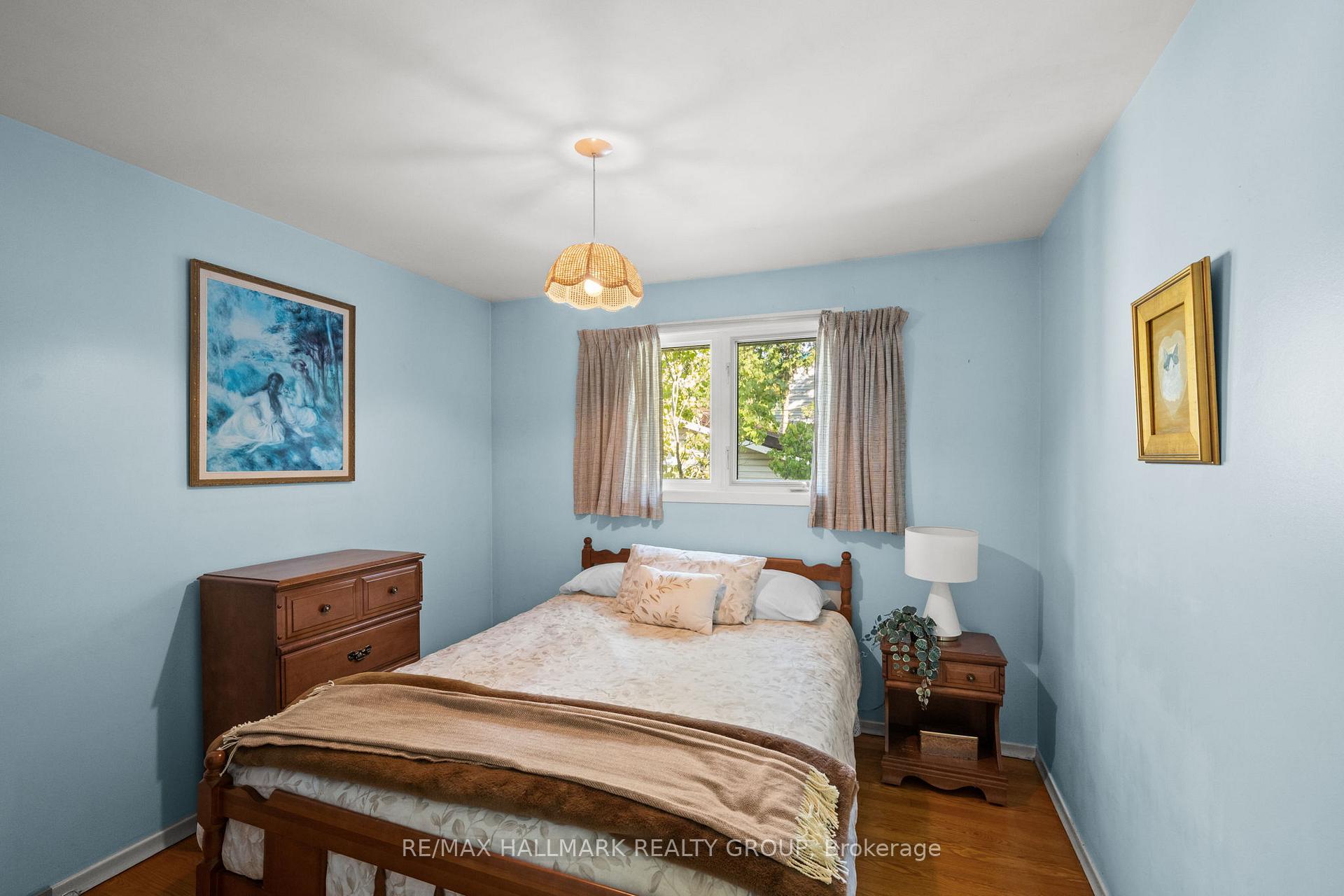 Photo 17 of 29 Wylie Avenue, Ottawa, Britannia — HOMEH