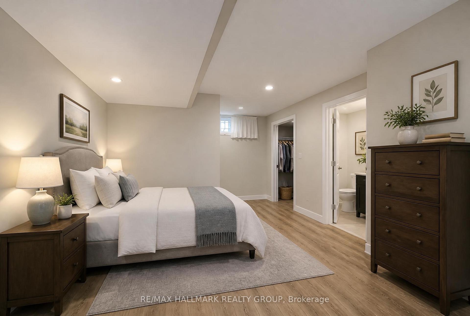 Photo 24 of 29 Wylie Avenue, Ottawa, Britannia — HOMEH