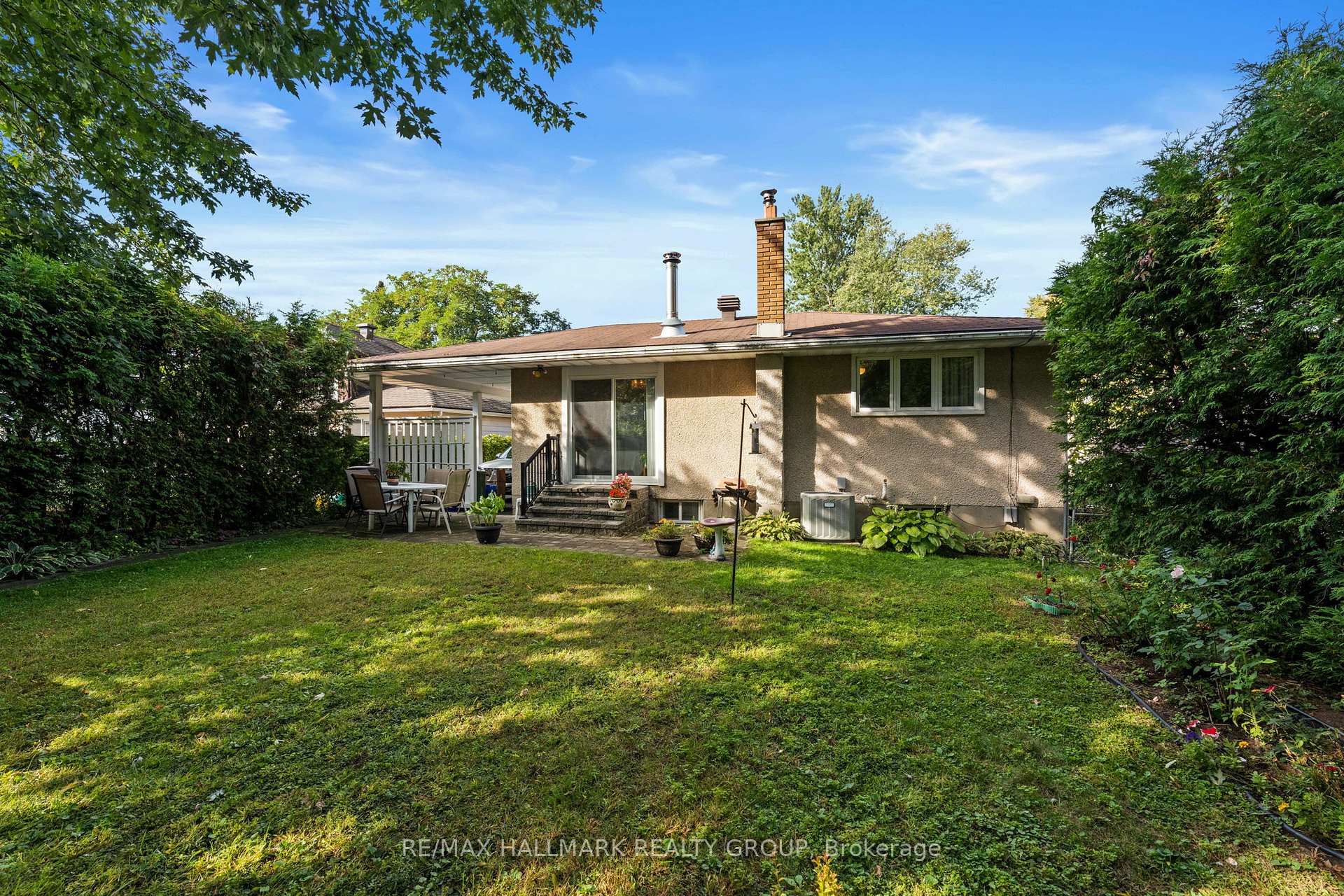Photo 25 of 29 Wylie Avenue, Ottawa, Britannia — HOMEH