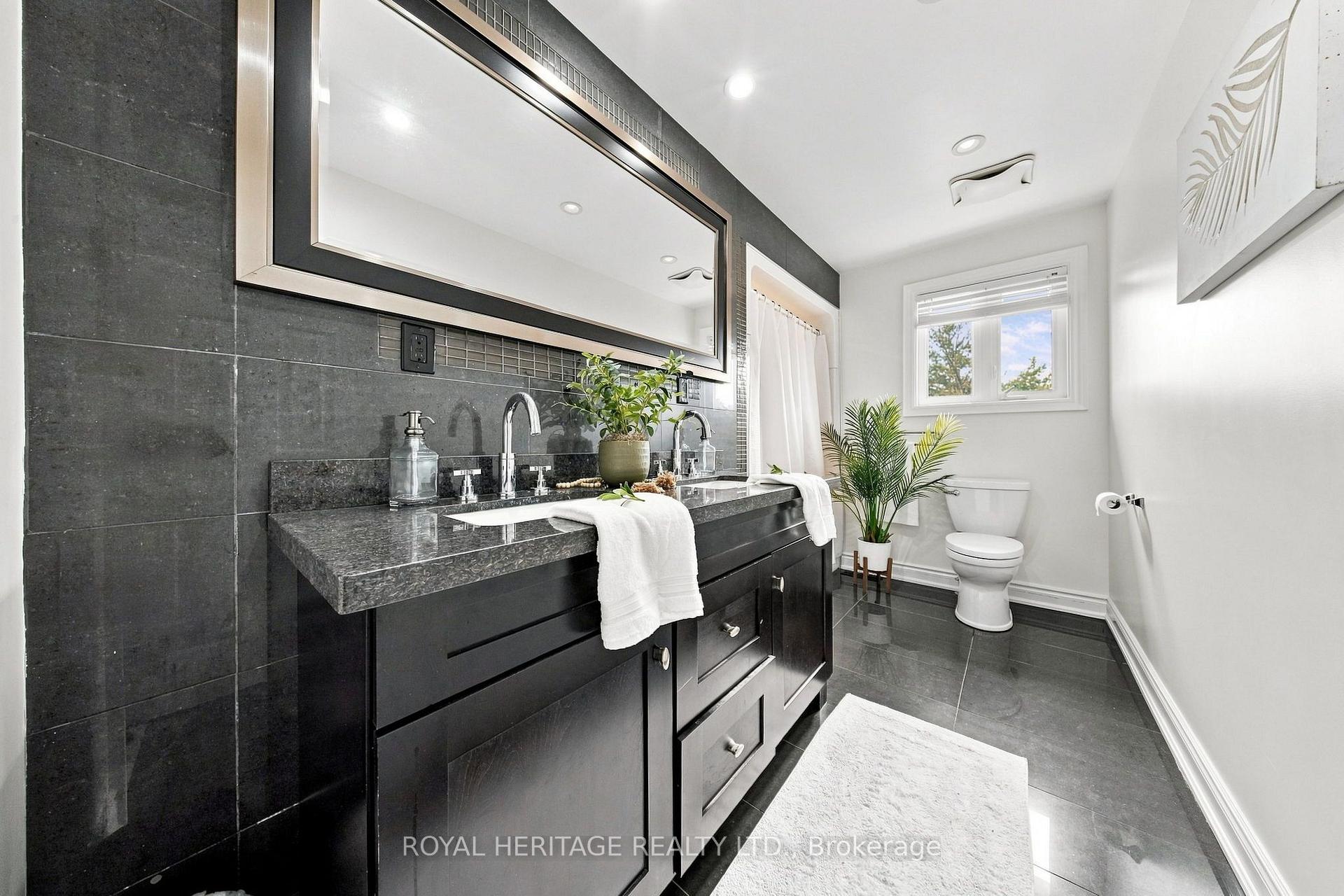 Photo 25 of 816 Sheppard Avenue, Pickering, Dunbarton — HOMEH