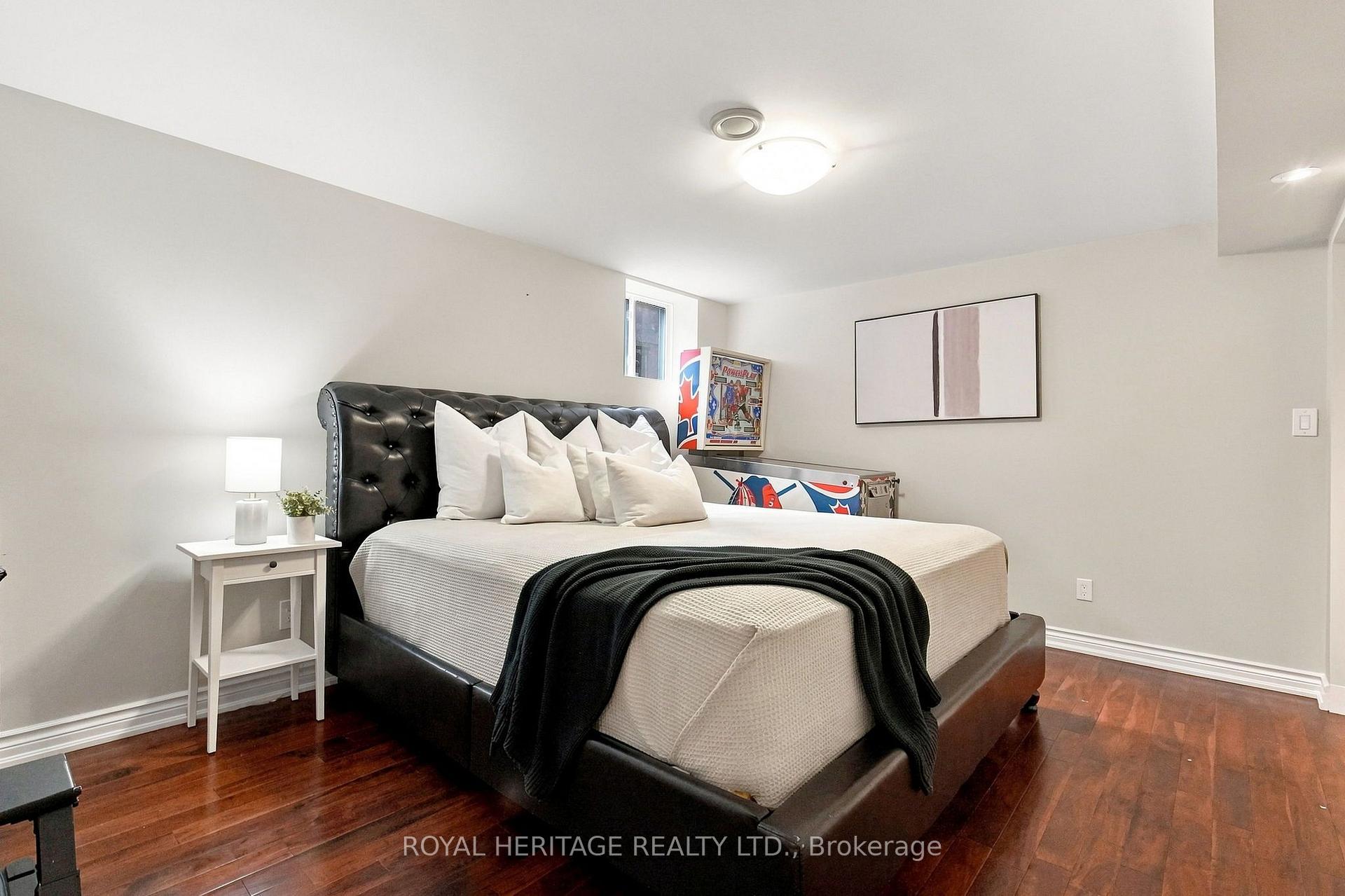 Photo 32 of 816 Sheppard Avenue, Pickering, Dunbarton — HOMEH