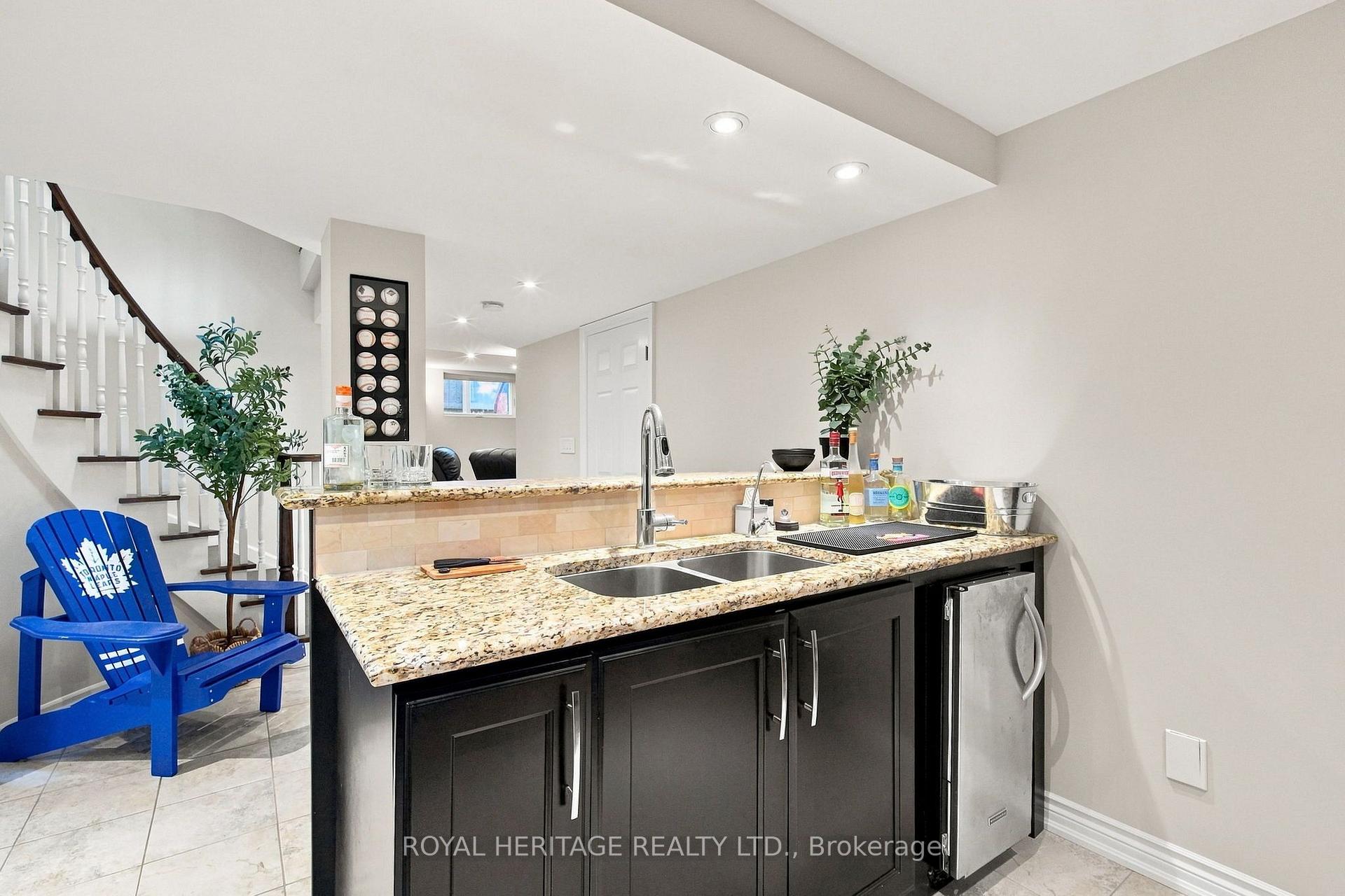 Photo 36 of 816 Sheppard Avenue, Pickering, Dunbarton — HOMEH