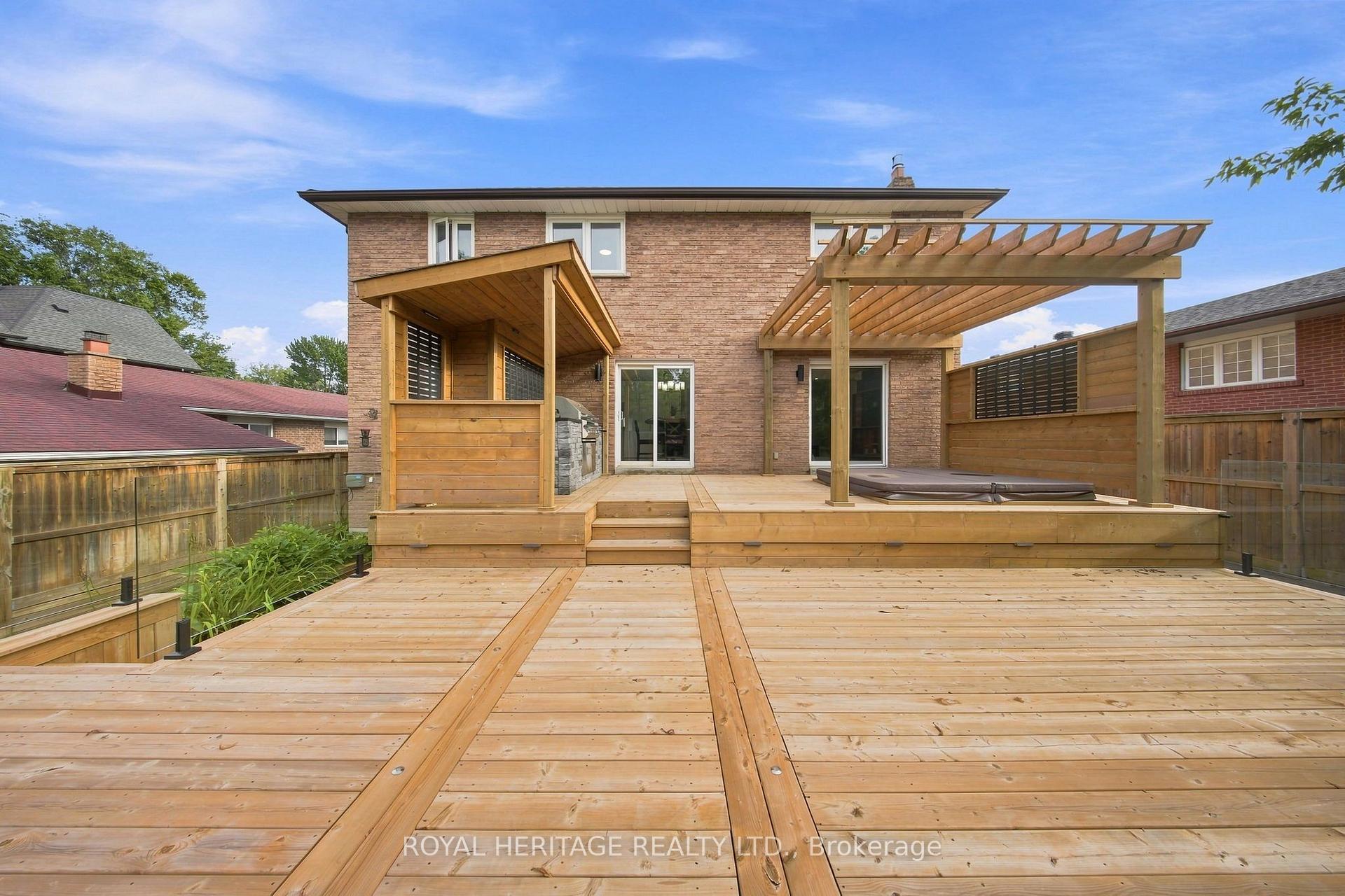 Photo 42 of 816 Sheppard Avenue, Pickering, Dunbarton — HOMEH