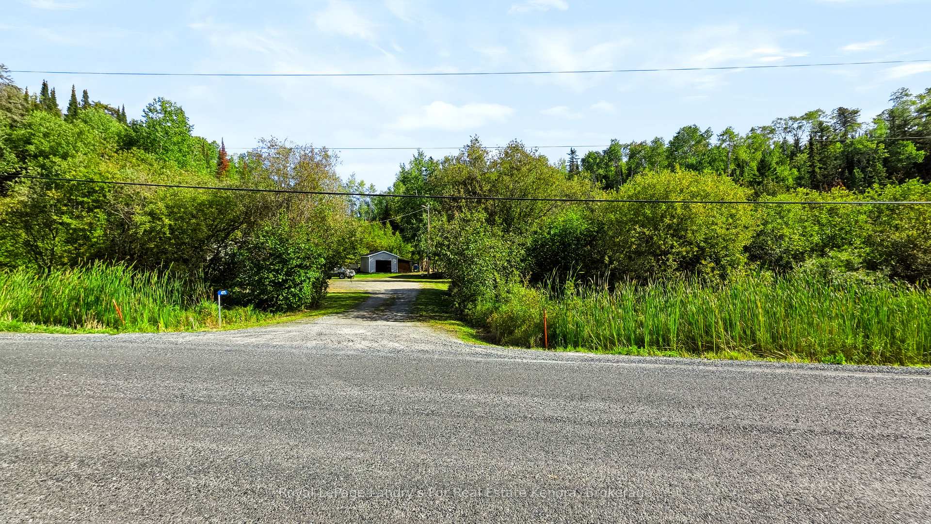 Photo 24 of 475 Essex Road, Kenora, Kenora Northeast — HOMEH