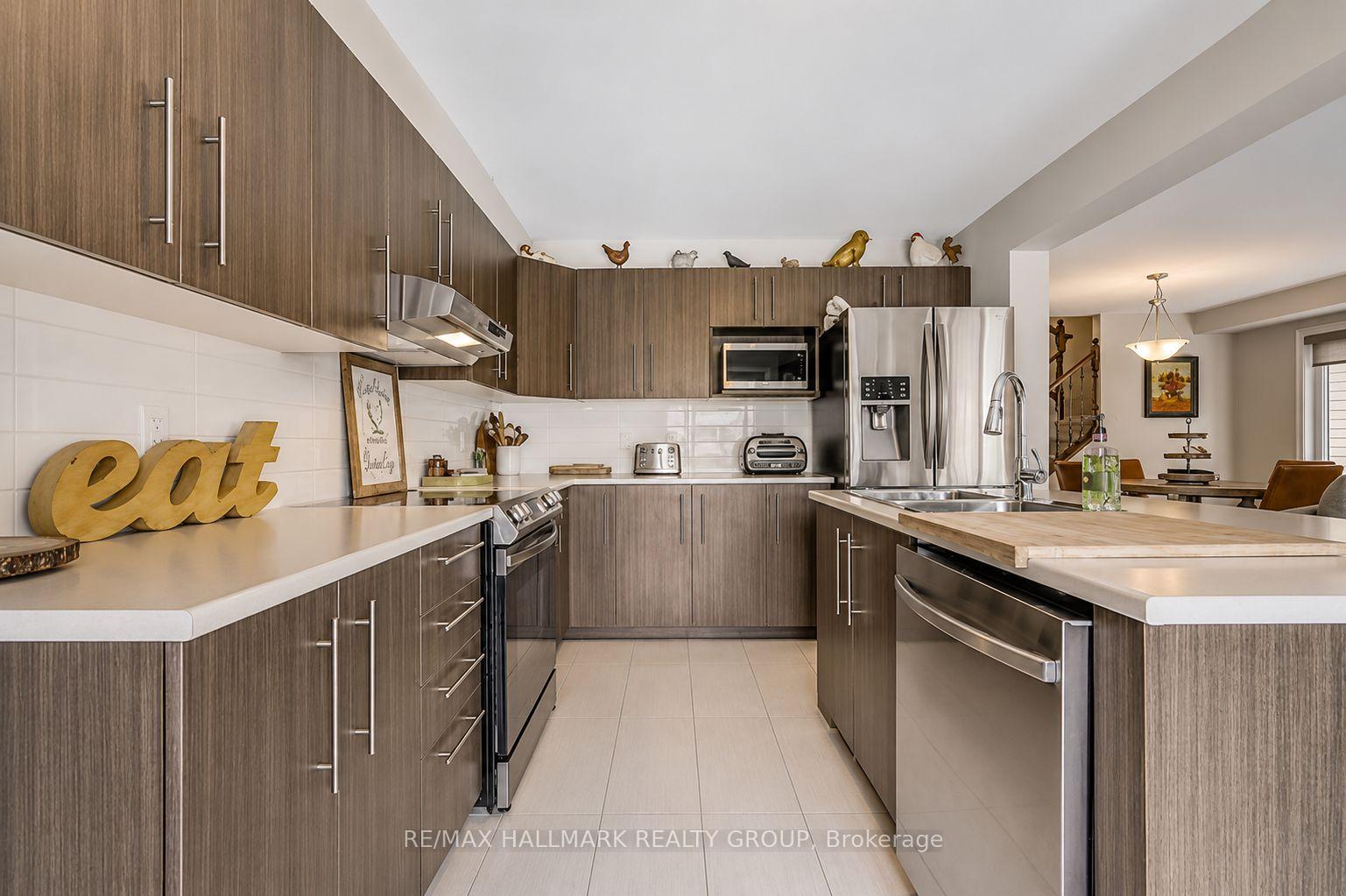 Photo 10 of 6335 Renaud Road, Ottawa, Mer Bleue/Bradley Estates/Anderson Park — HOMEH