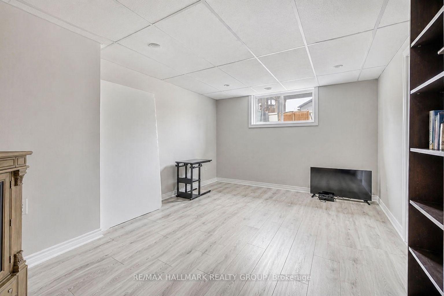 Photo 19 of 6335 Renaud Road, Ottawa, Mer Bleue/Bradley Estates/Anderson Park — HOMEH