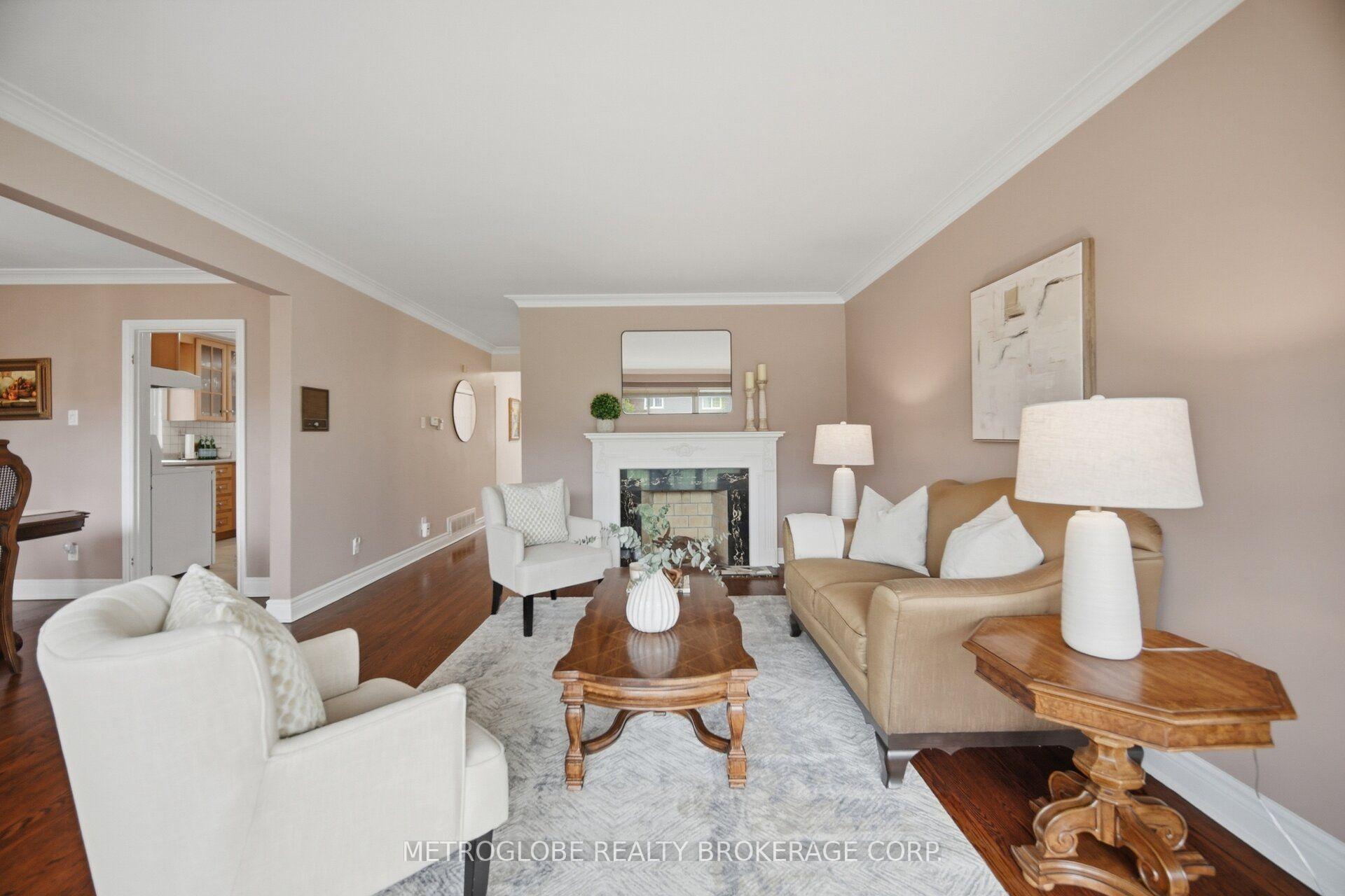 Photo 23 of 28 Eldorado Court, North York, York University Heights — HOMEH