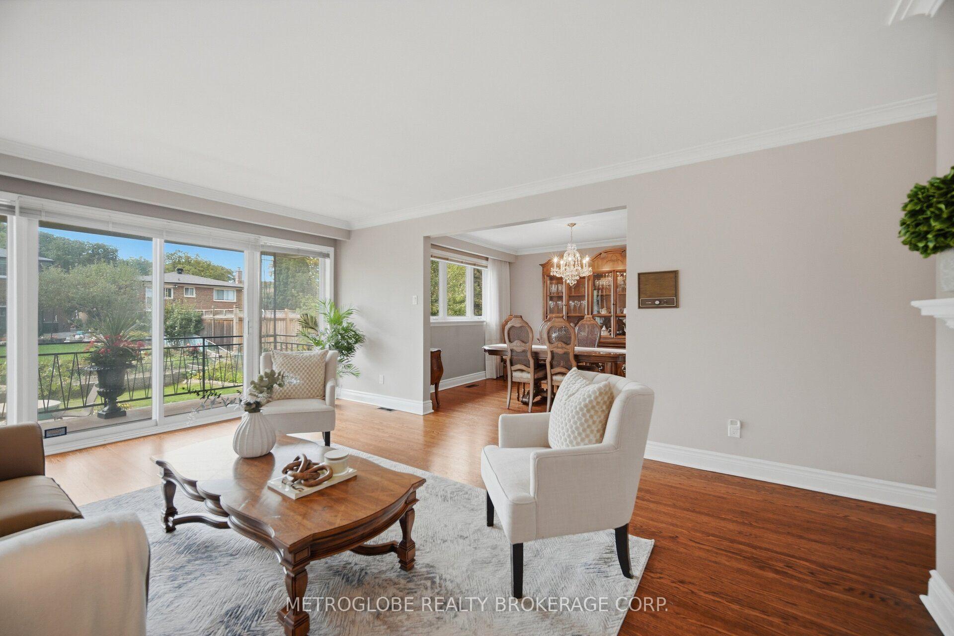 Photo 25 of 28 Eldorado Court, North York, York University Heights — HOMEH