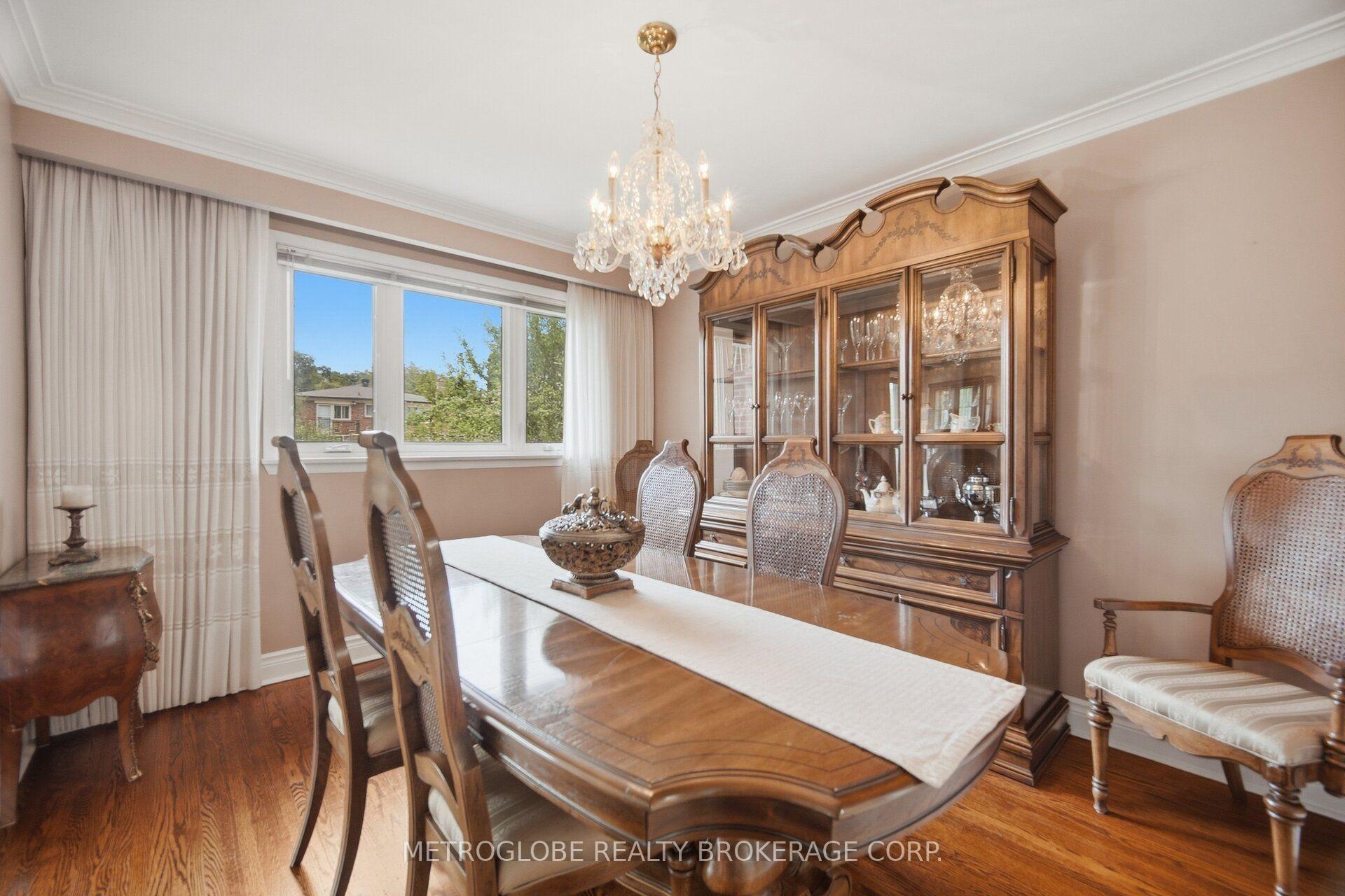 Photo 26 of 28 Eldorado Court, North York, York University Heights — HOMEH