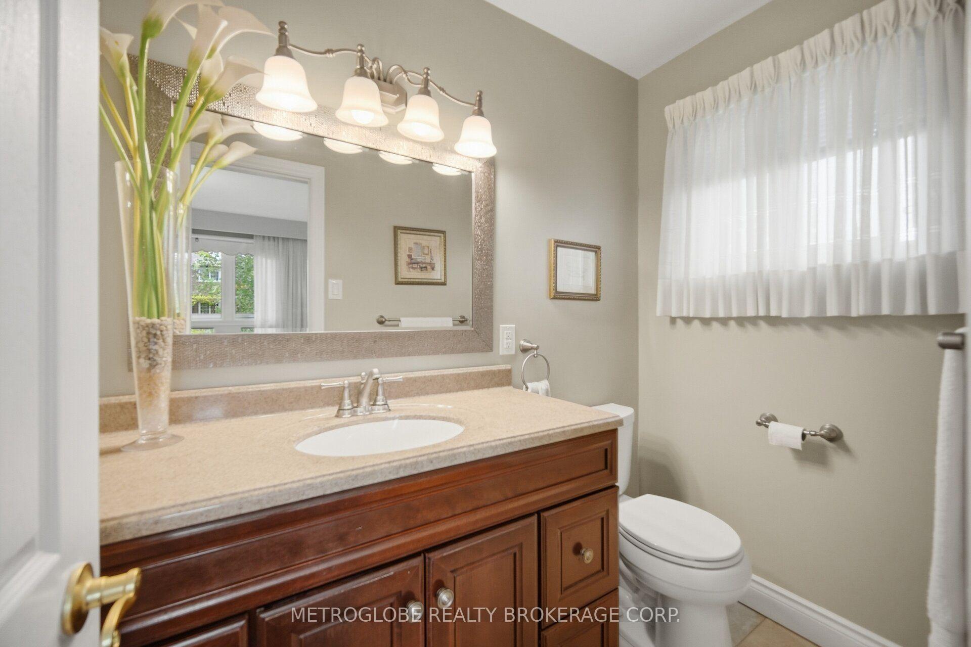 Photo 41 of 28 Eldorado Court, North York, York University Heights — HOMEH