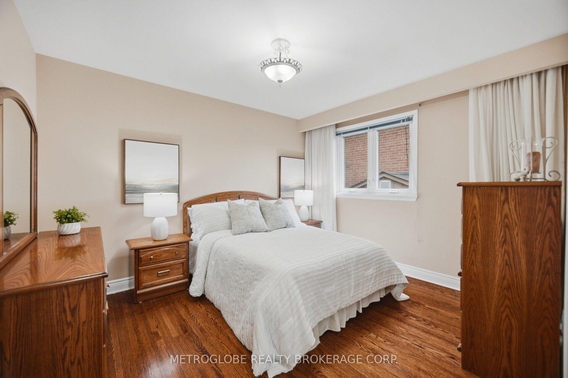 Photo 43 of 28 Eldorado Court, North York, York University Heights — HOMEH