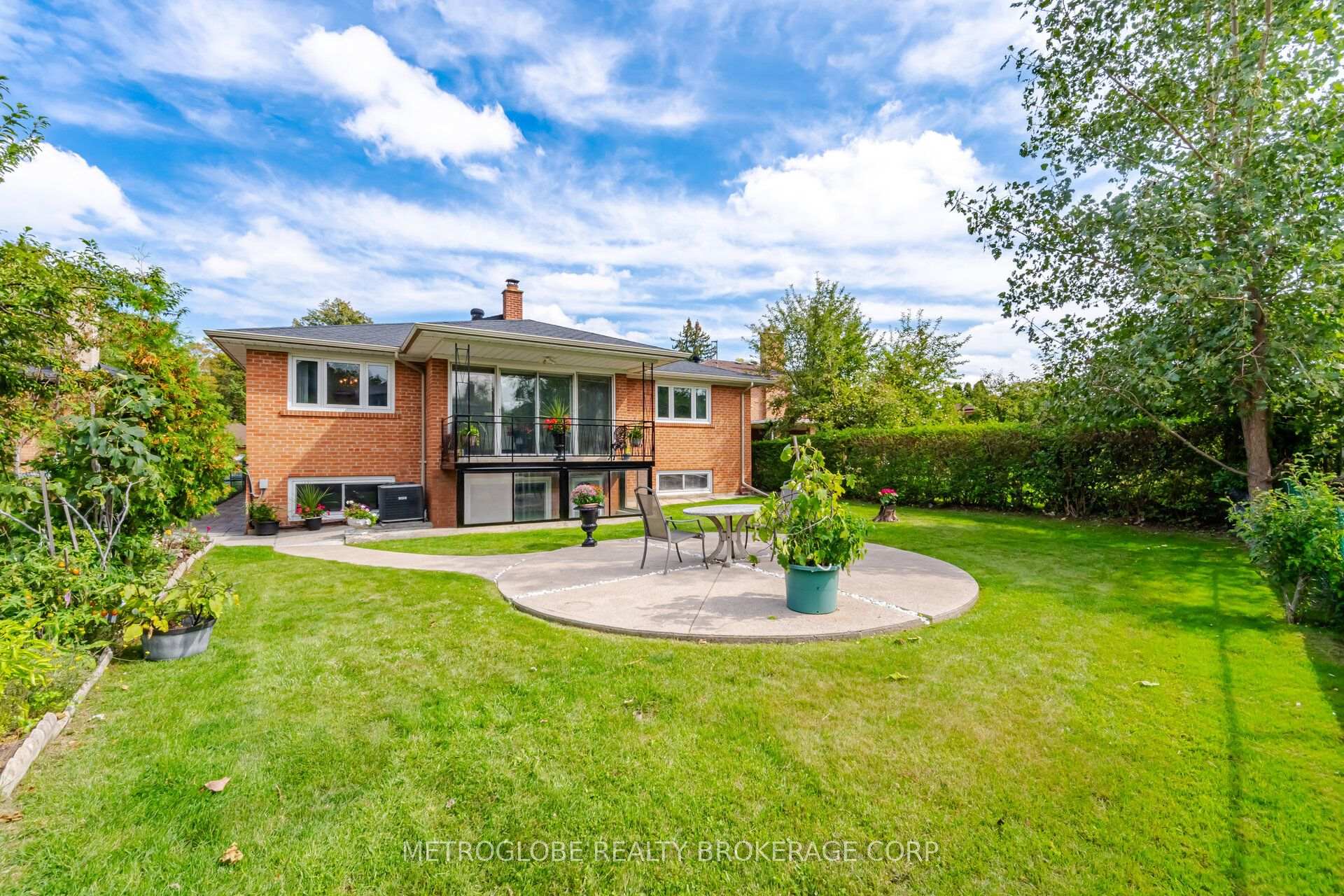 Photo 66 of 28 Eldorado Court, North York, York University Heights — HOMEH