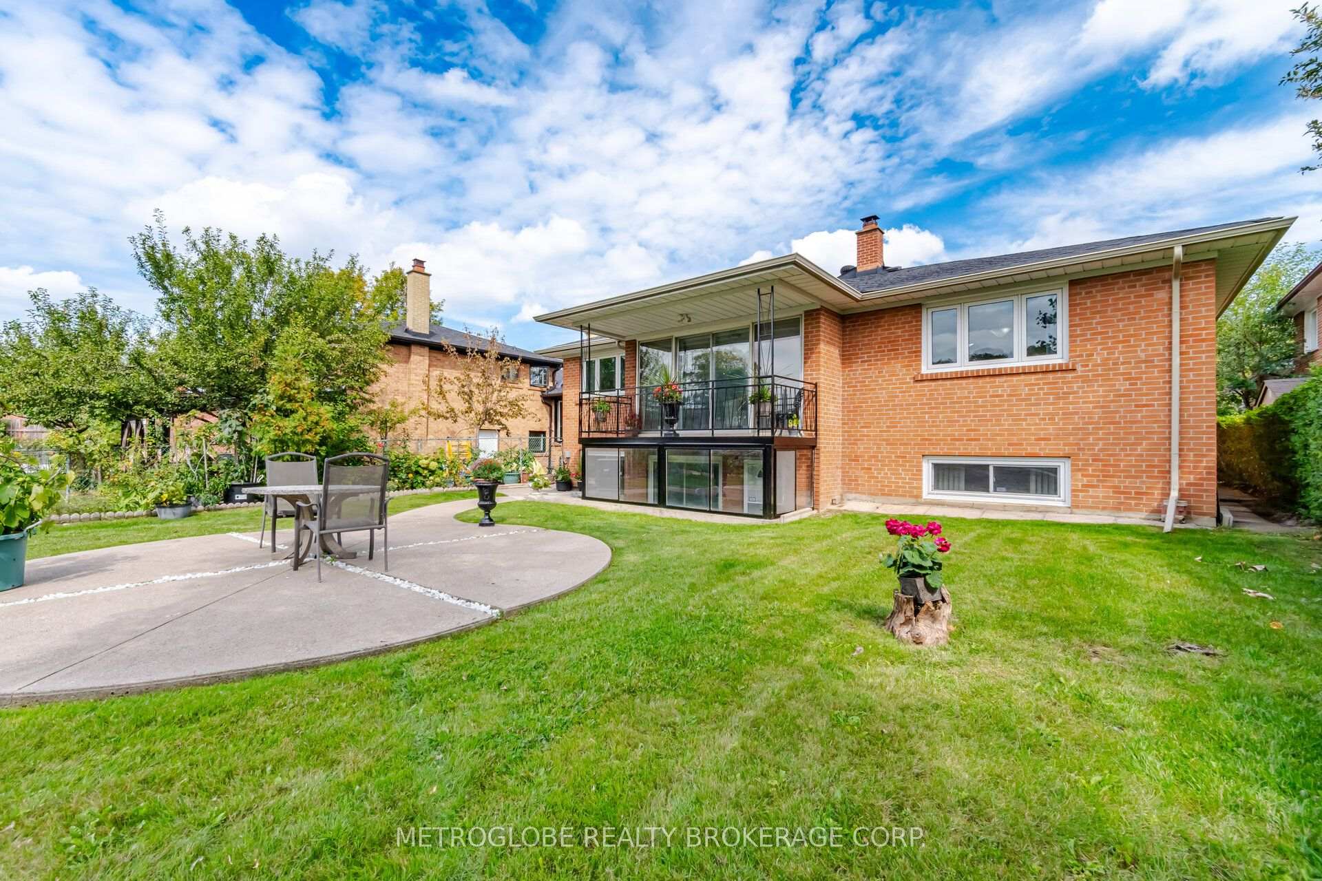 Photo 68 of 28 Eldorado Court, North York, York University Heights — HOMEH