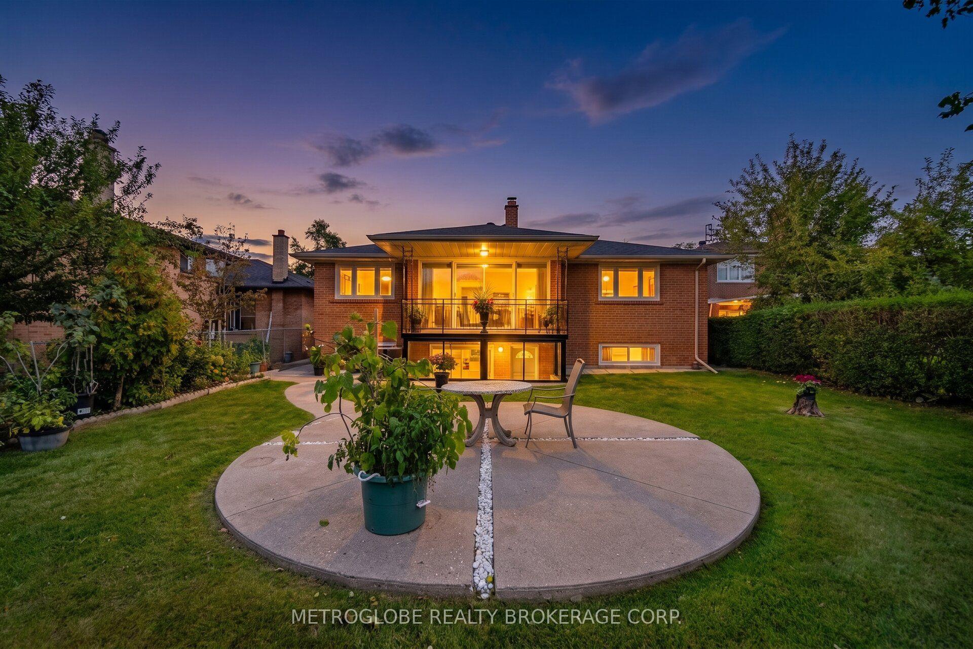 Photo 70 of 28 Eldorado Court, North York, York University Heights — HOMEH