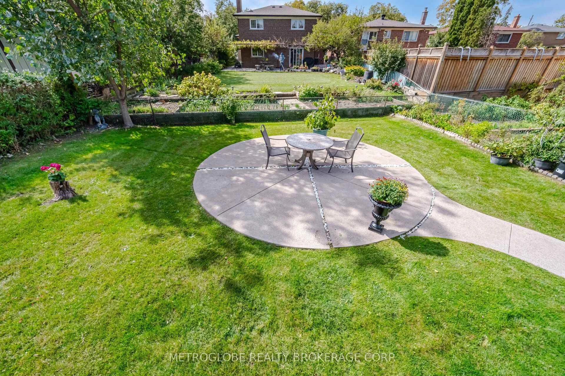 Photo 67 of 28 Eldorado Court, North York, York University Heights — HOMEH