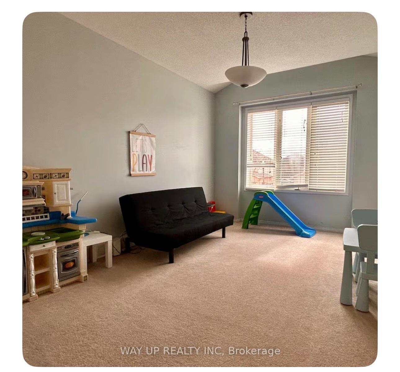 Photo 5 of 983 Kimball Crescent, London, North E — HOMEH