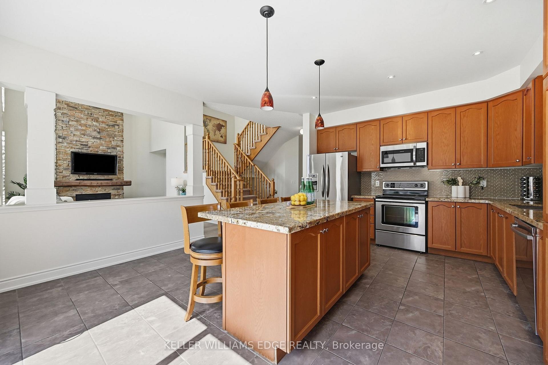 Photo 13 of 3198 Tim Dobbie Drive, Burlington, Alton — HOMEH