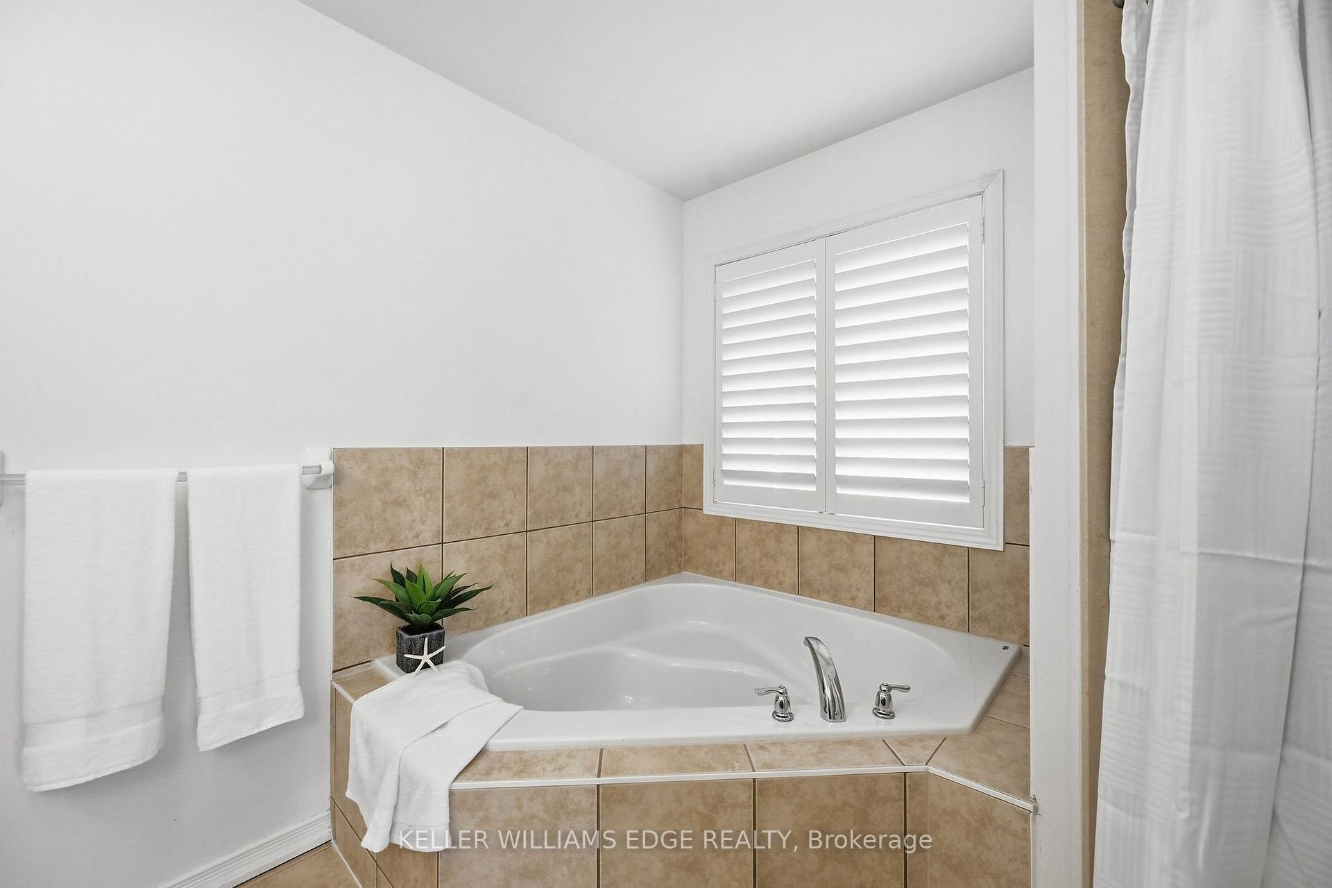 Photo 21 of 3198 Tim Dobbie Drive, Burlington, Alton — HOMEH