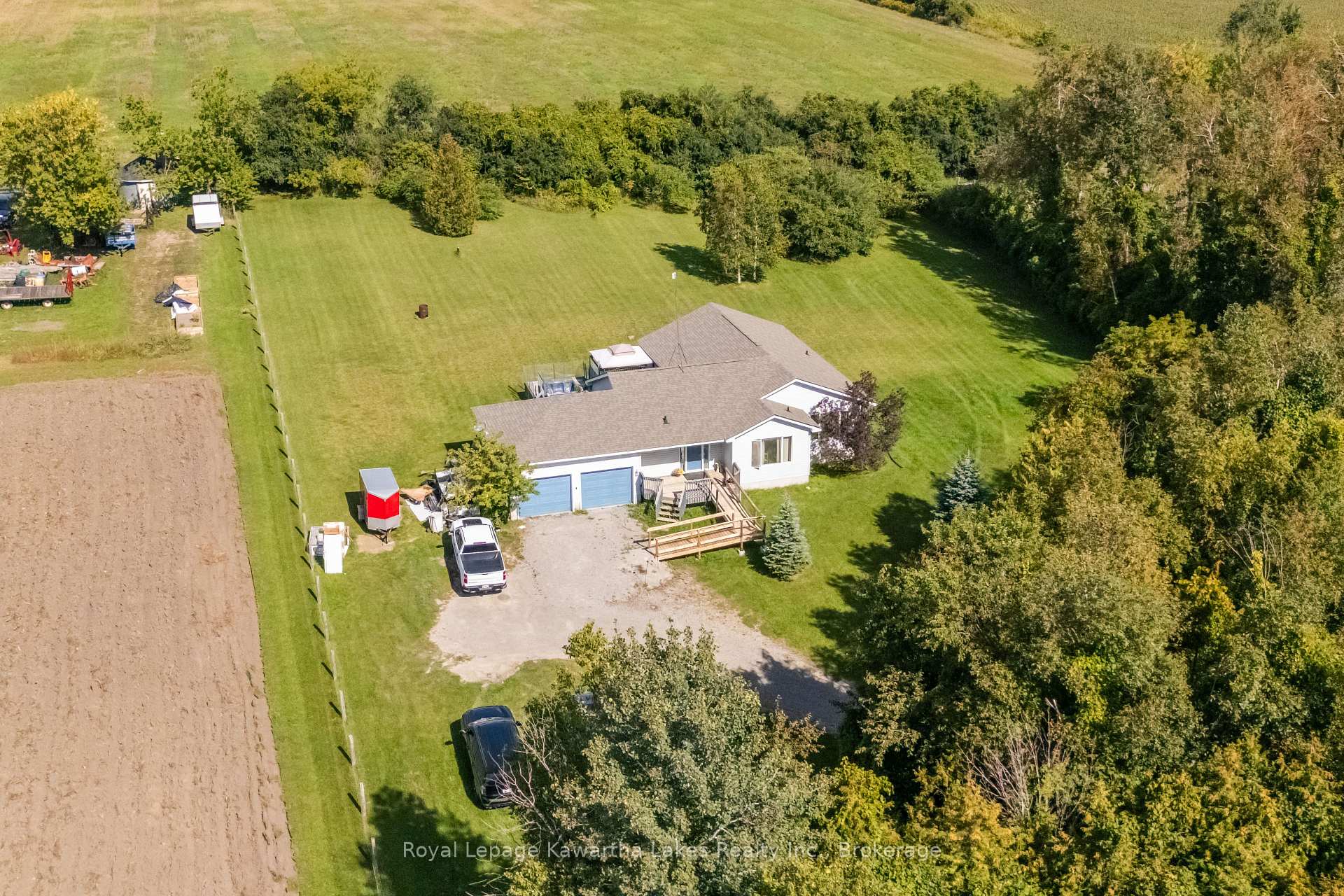 Photo 1 of 27 Elm Tree Road, Kawartha Lakes, Little Britain — HOMEH