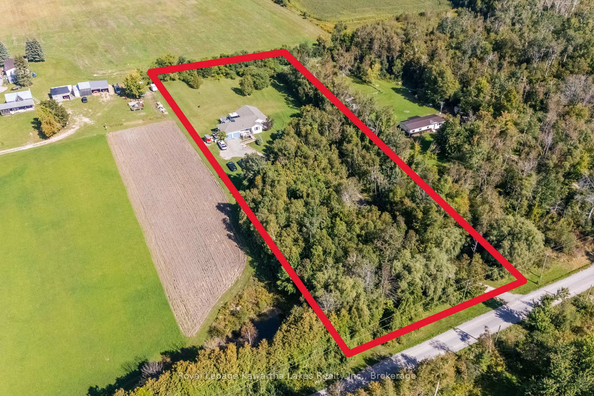 Photo 2 of 27 Elm Tree Road, Kawartha Lakes, Little Britain — HOMEH