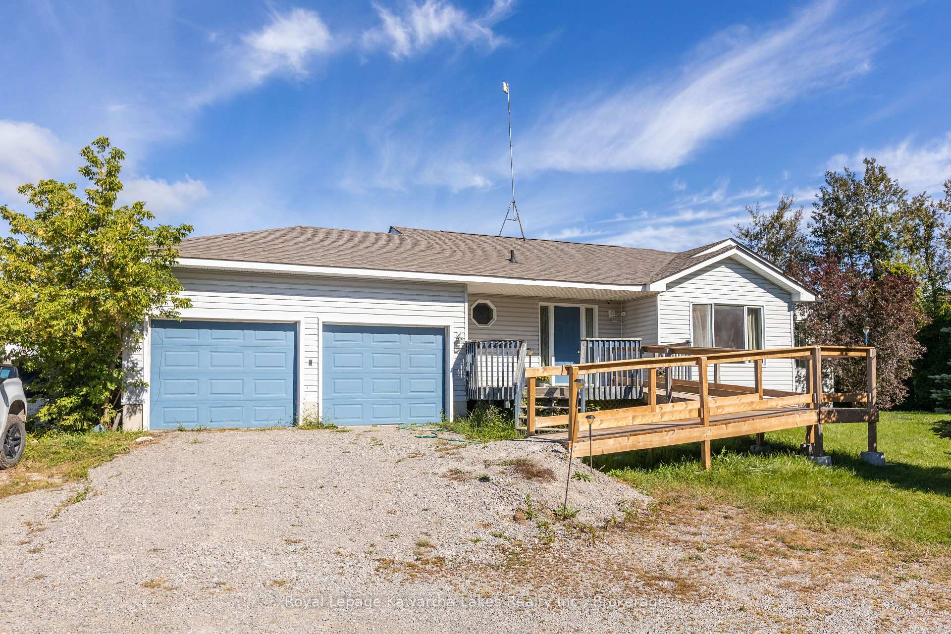 Photo 6 of 27 Elm Tree Road, Kawartha Lakes, Little Britain — HOMEH