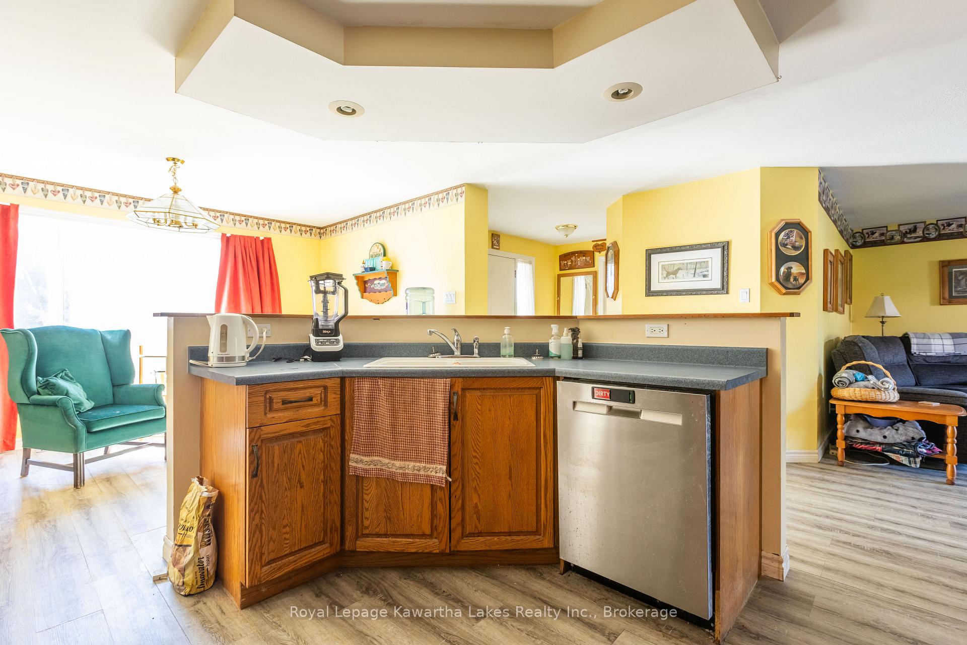 Photo 10 of 27 Elm Tree Road, Kawartha Lakes, Little Britain — HOMEH