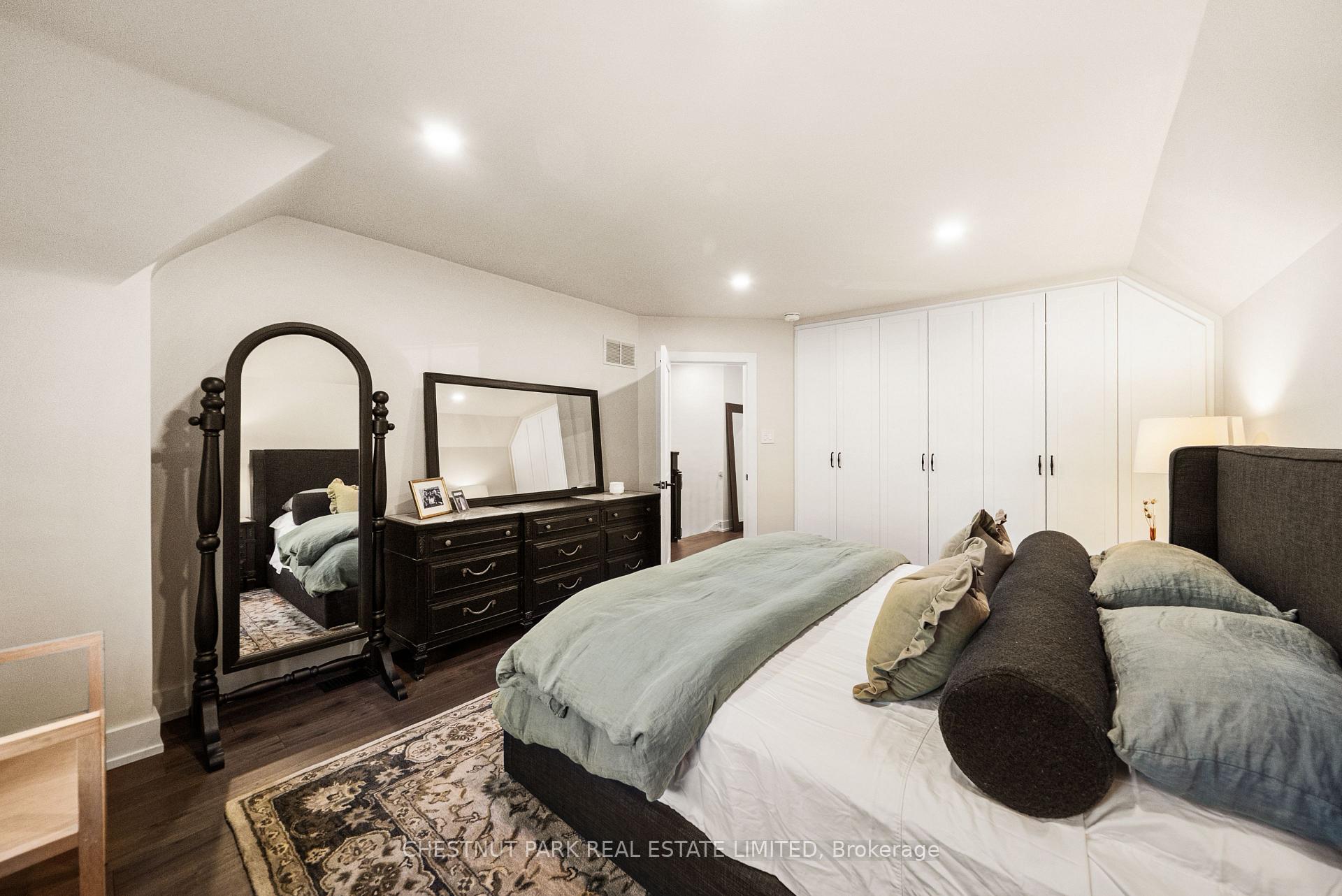 Photo 25 of 283 South Kingsway, Toronto, High Park-Swansea — HOMEH