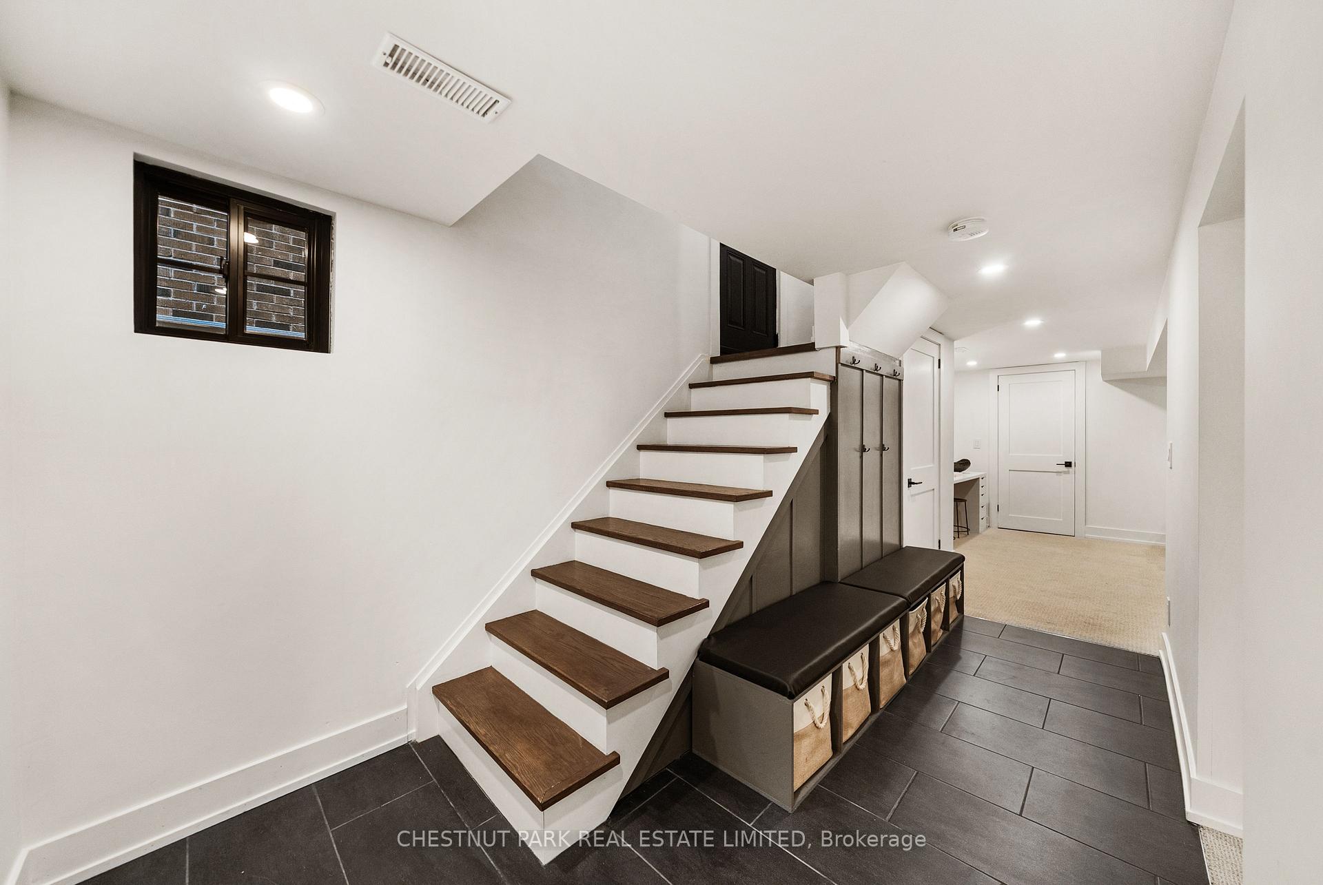 Photo 34 of 283 South Kingsway, Toronto, High Park-Swansea — HOMEH